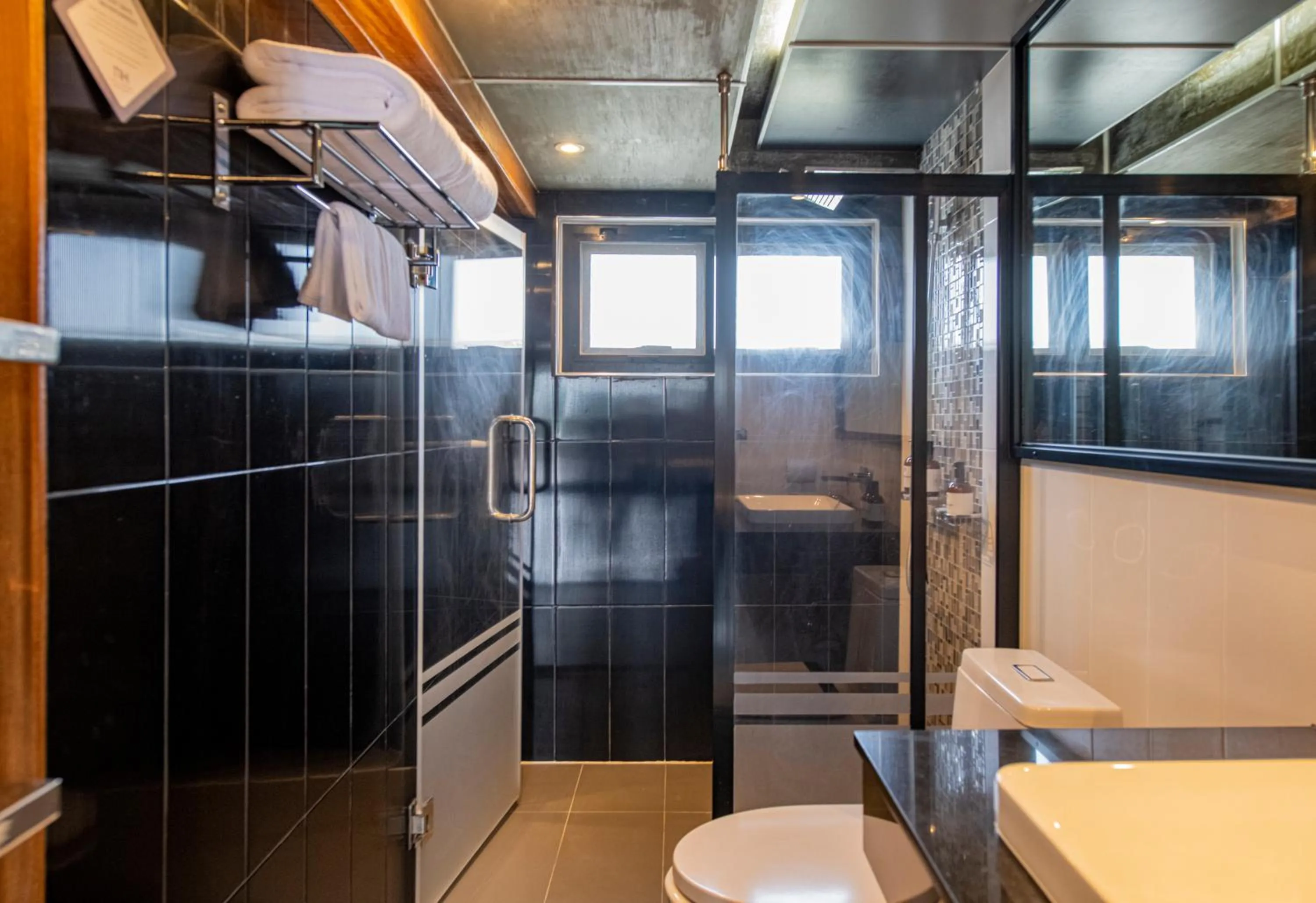 Shower in NH Boat Lagoon Phuket Resort