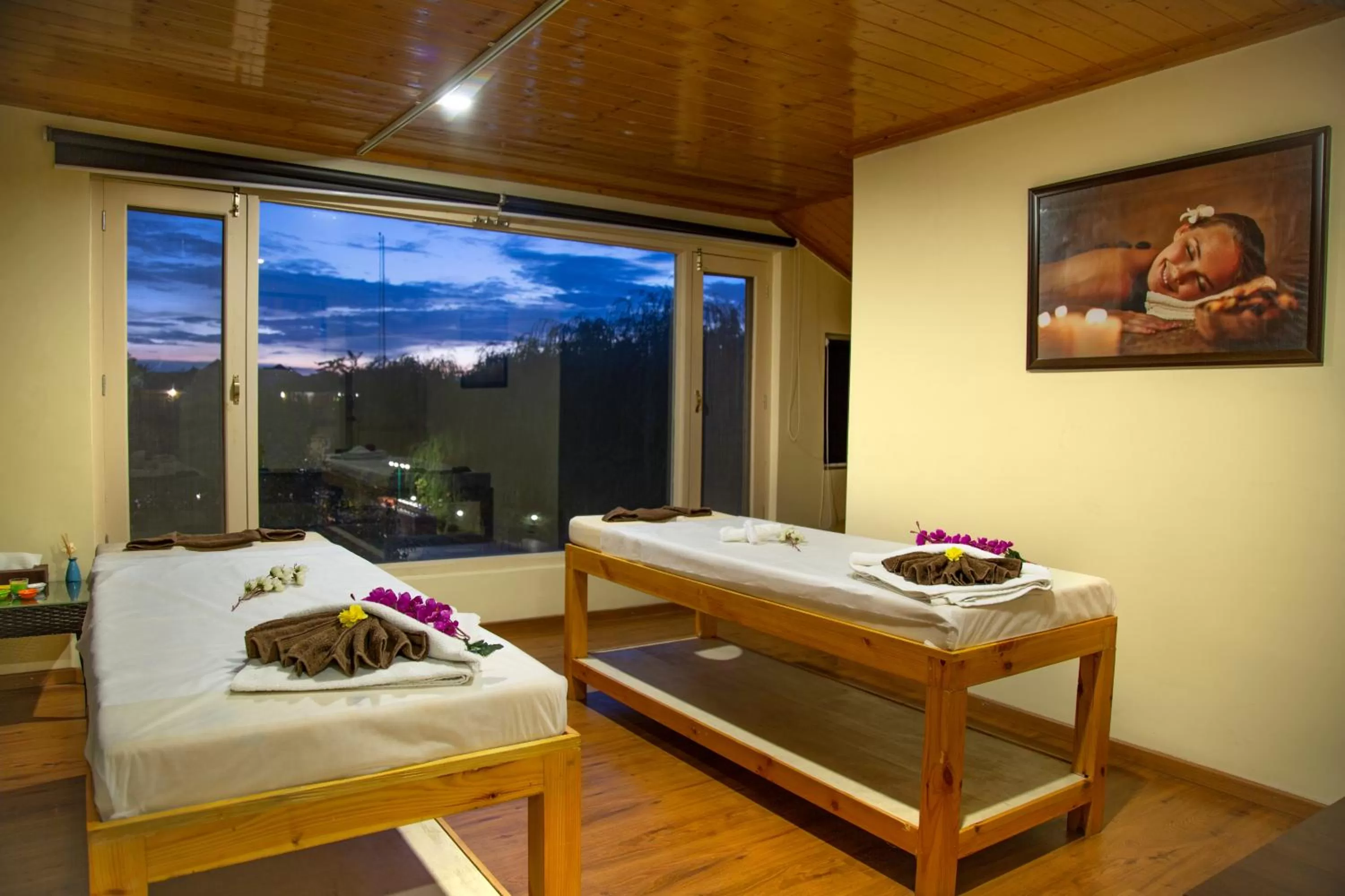 Massage in The Orchard Retreat & Spa