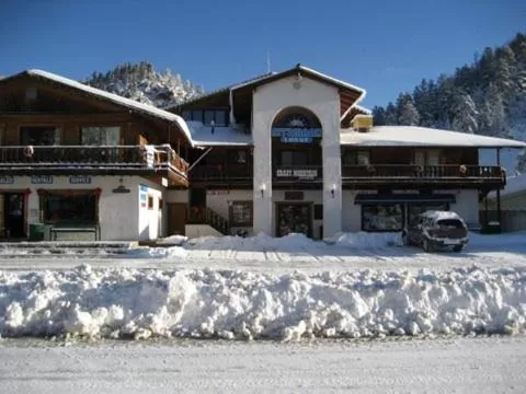 Property building, Winter in Sitzmark Sports Lodge