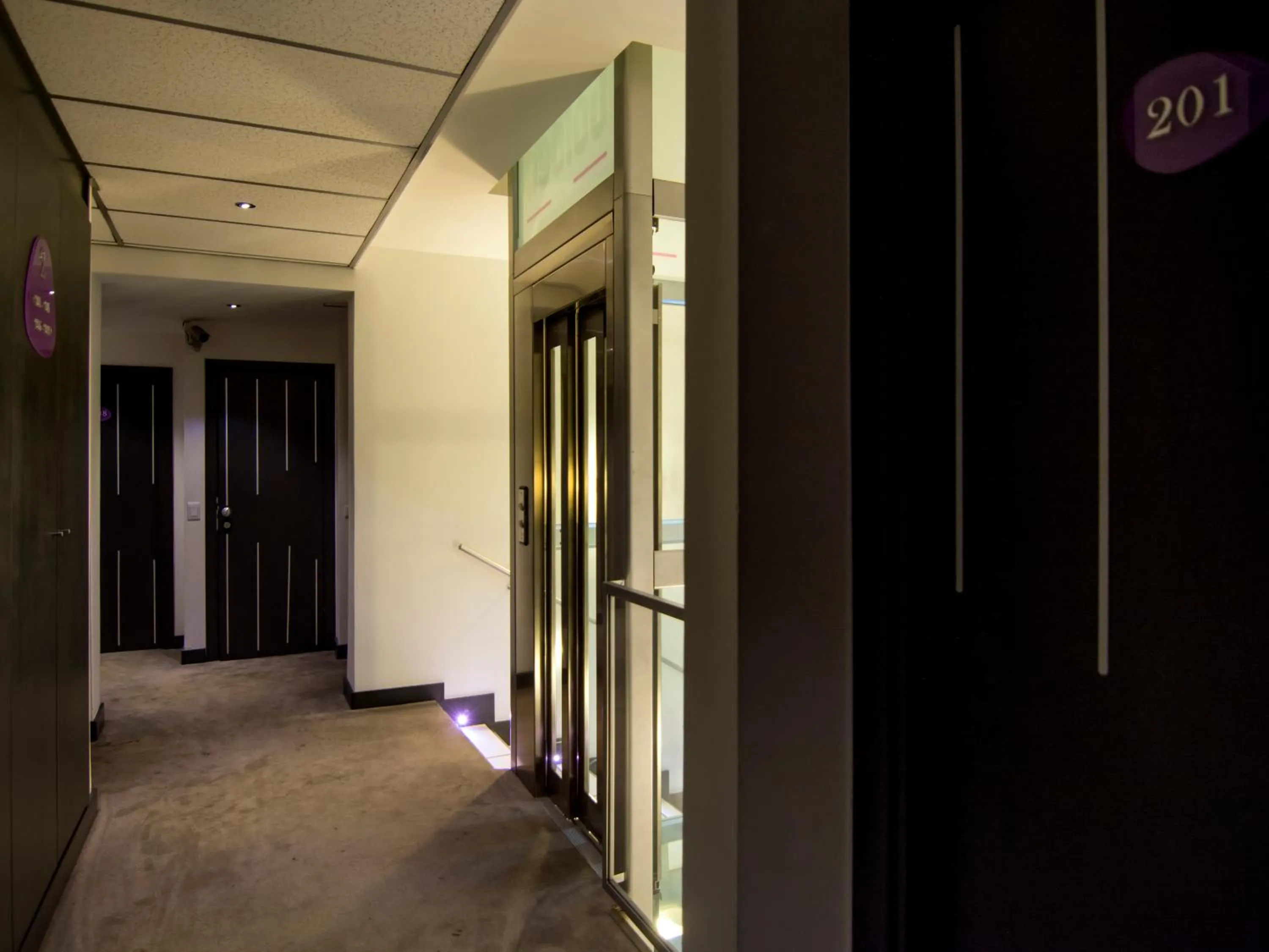 Area and facilities in Golden Hotel