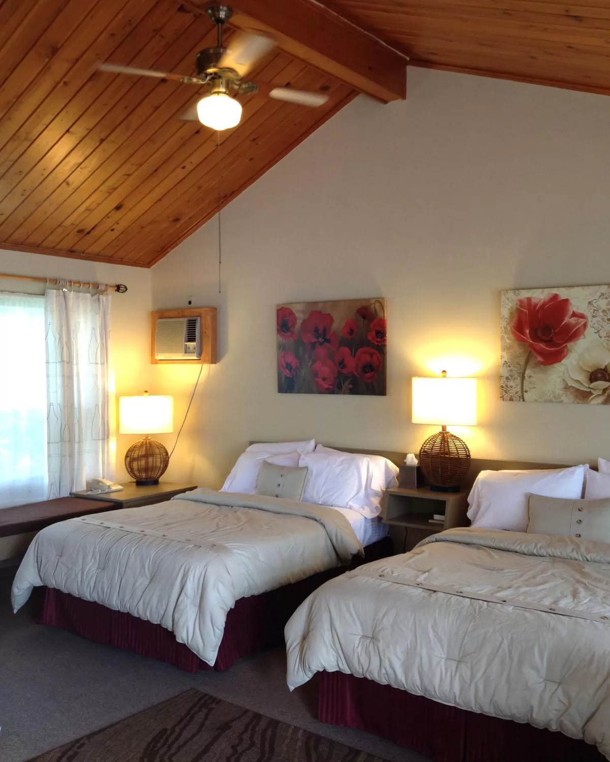 Bedroom in Vinehurst Inn & Suites