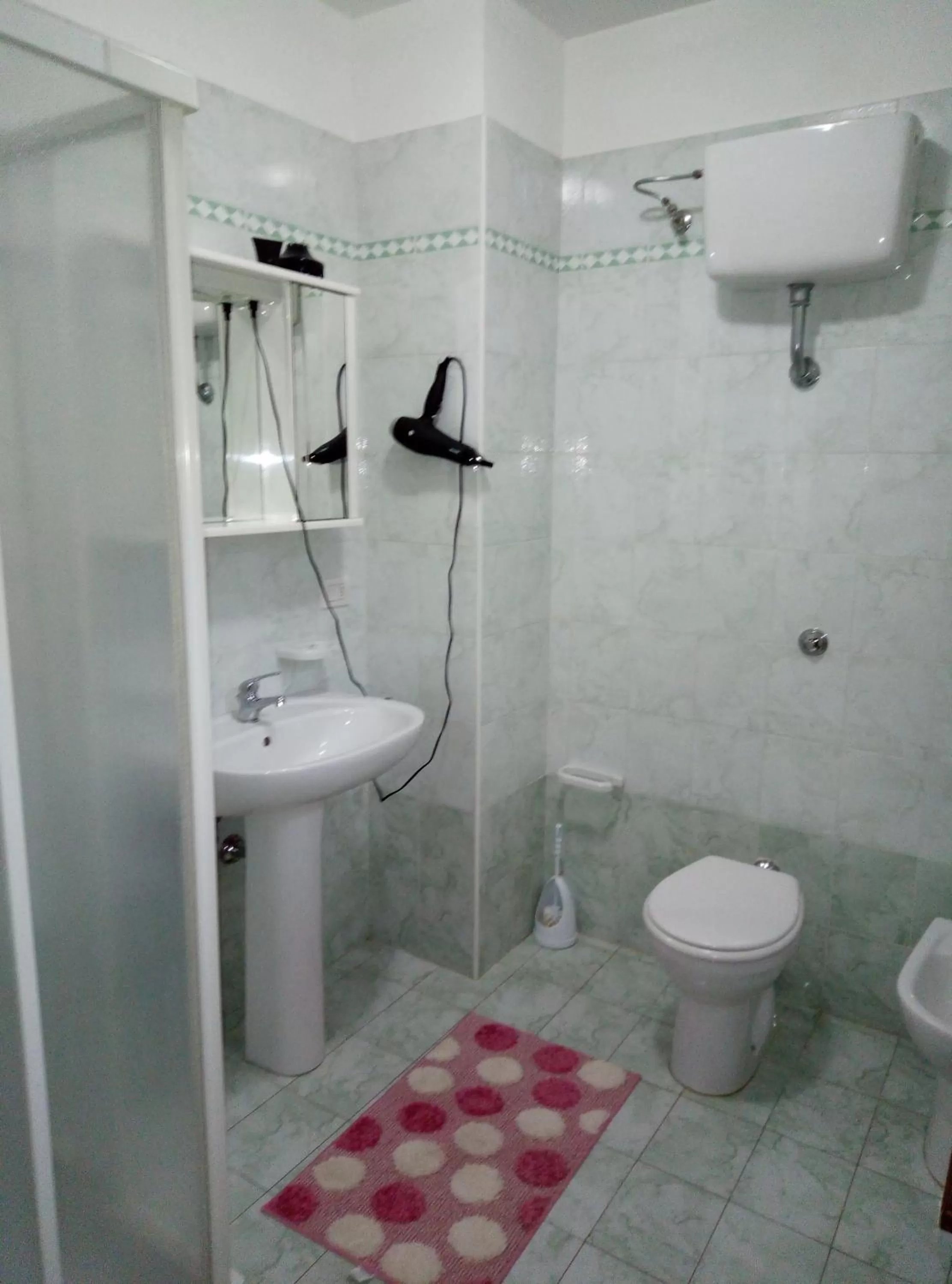 Bathroom in Mamma Assunta