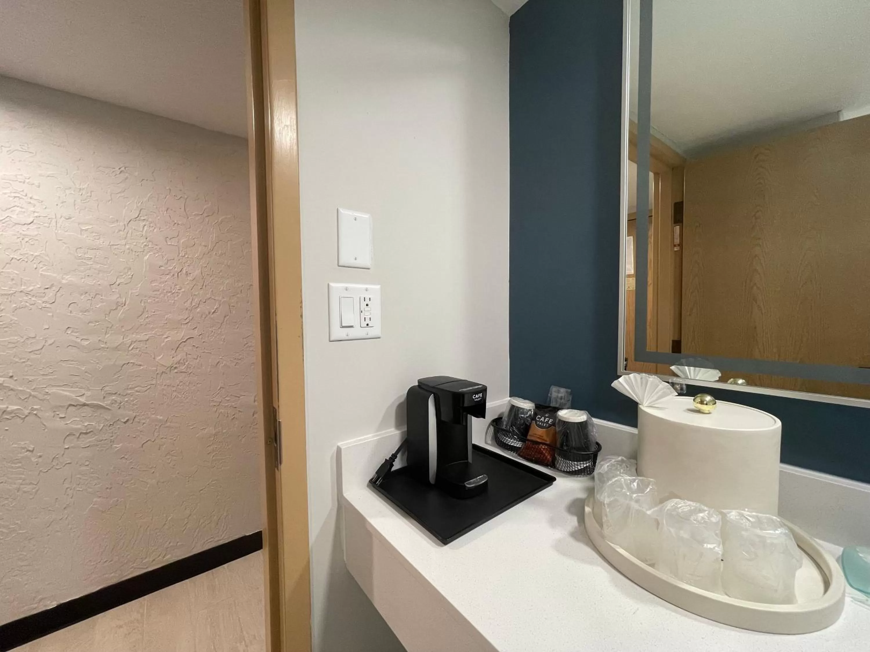 Chateau Hotel and Conference Center