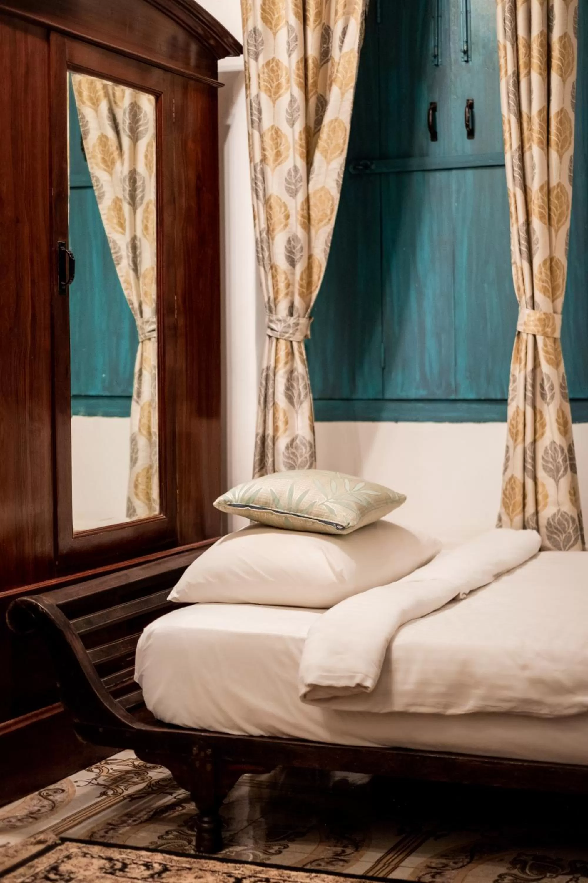 Bed in ROSASTAYS South Goa