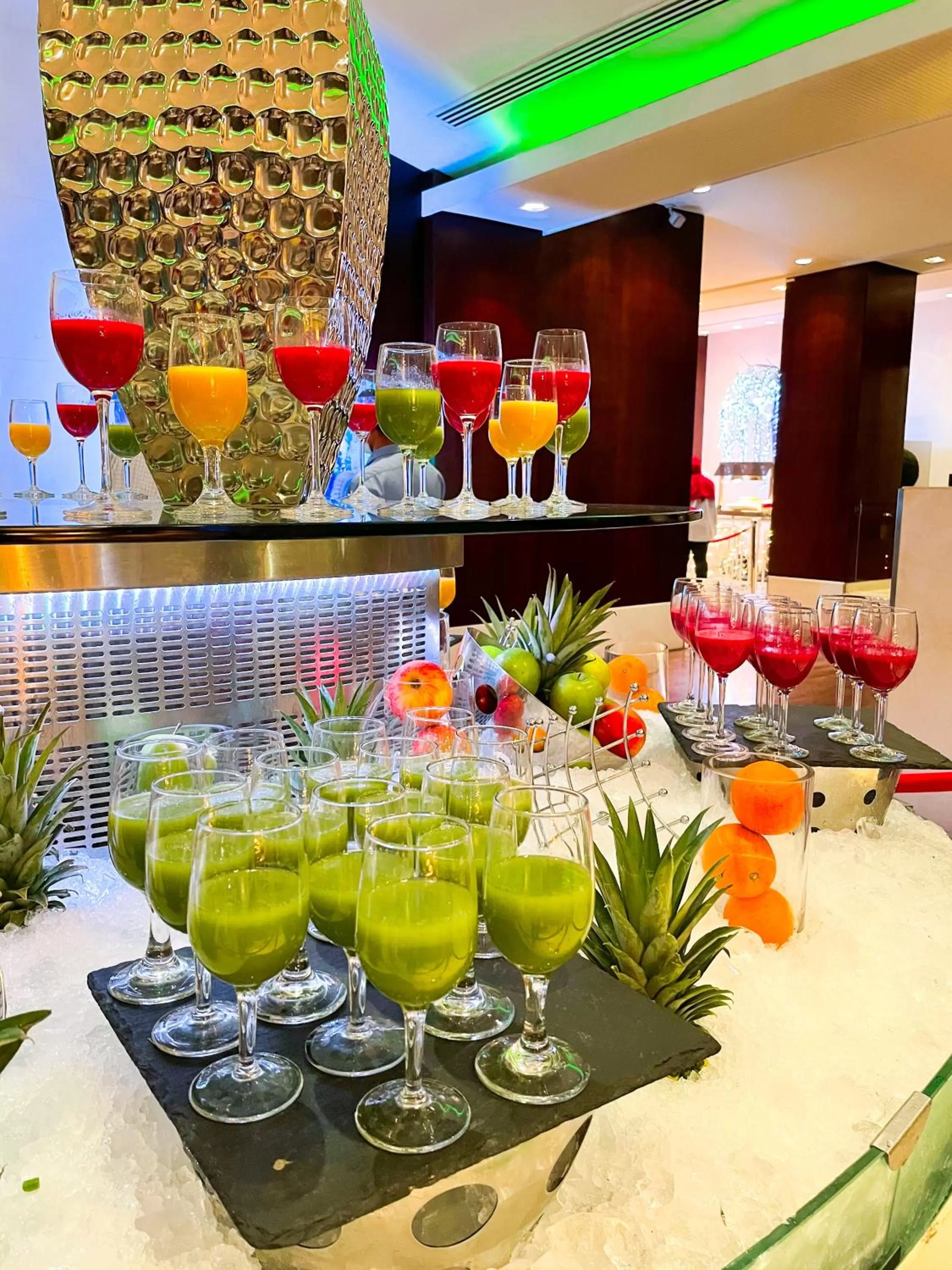 Drinks in Mövenpick Grand Al Bustan