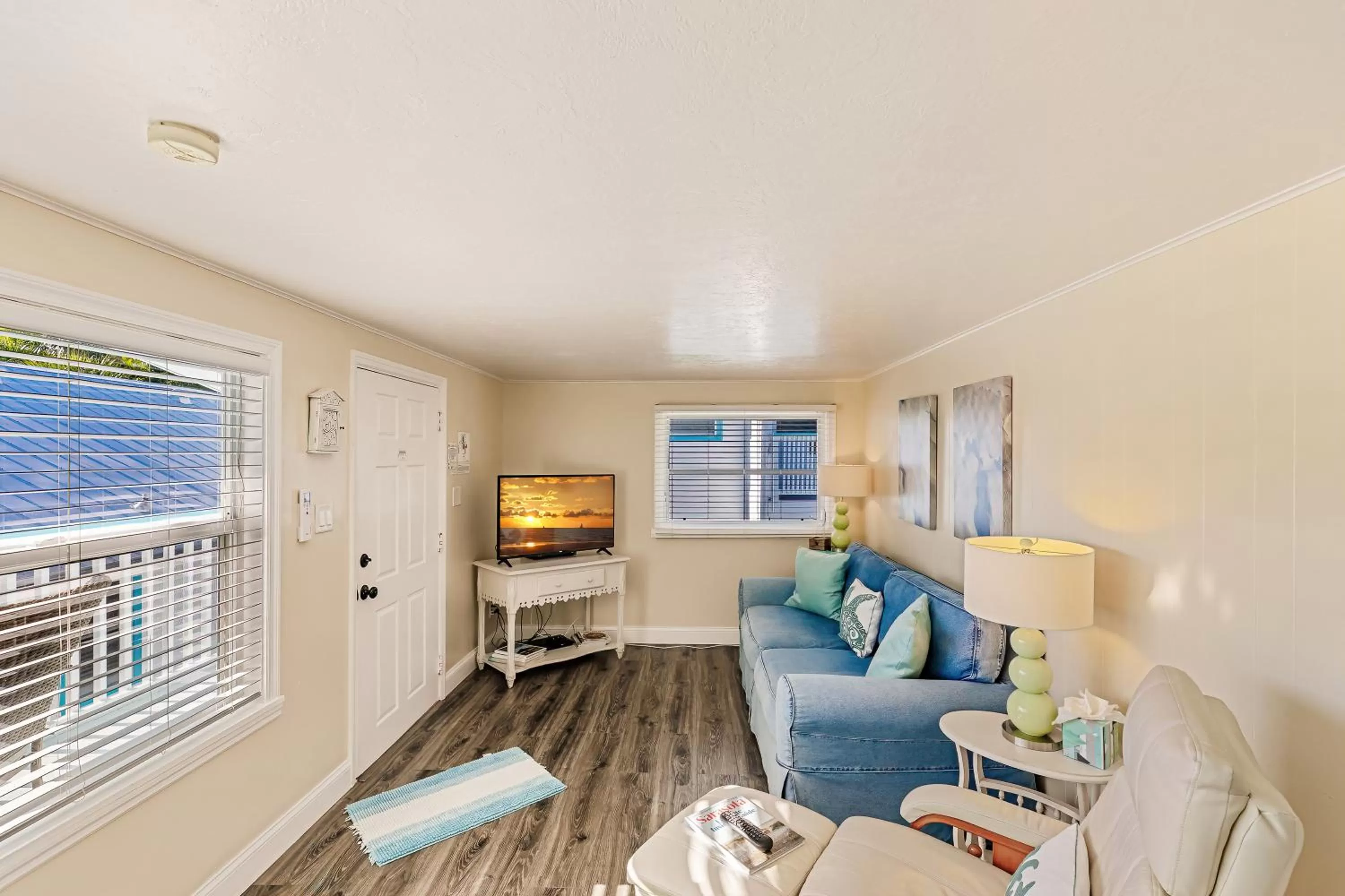 Apartment with Balcony in The Inn on Siesta Key