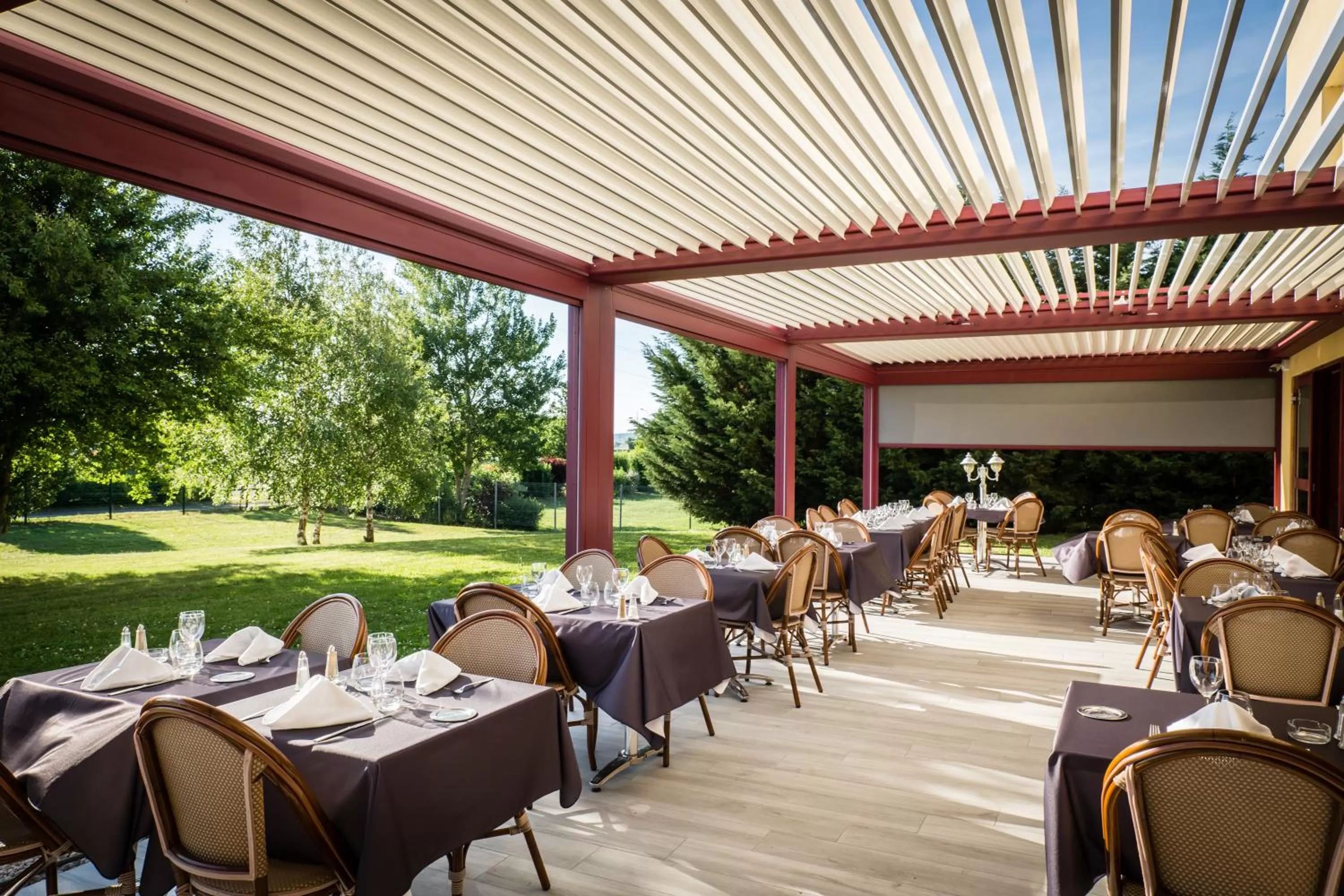 Patio in Hotel Ambotel
