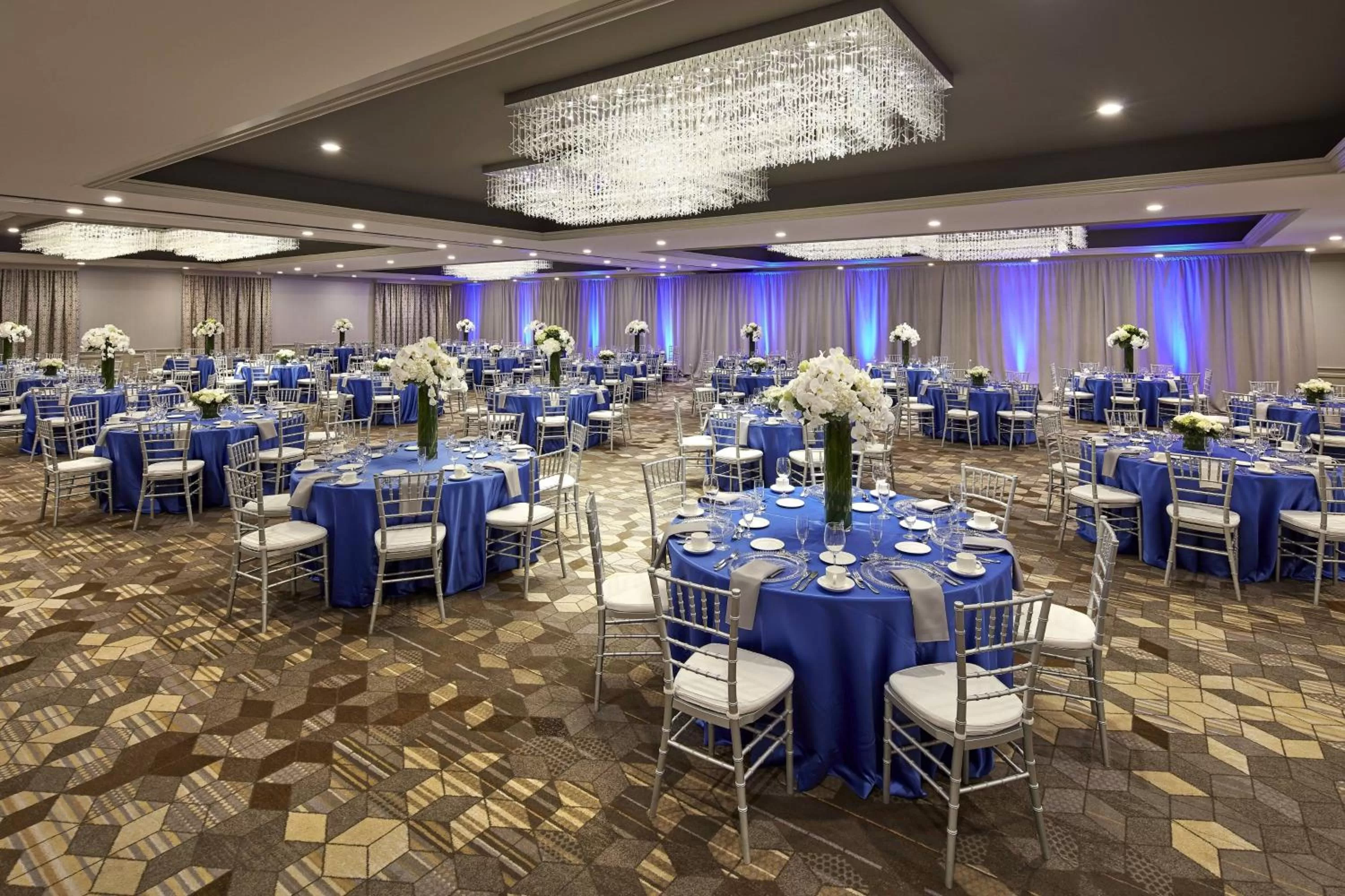 Meeting/conference room, Restaurant/Places to Eat in San Mateo Marriott San Francisco Airport