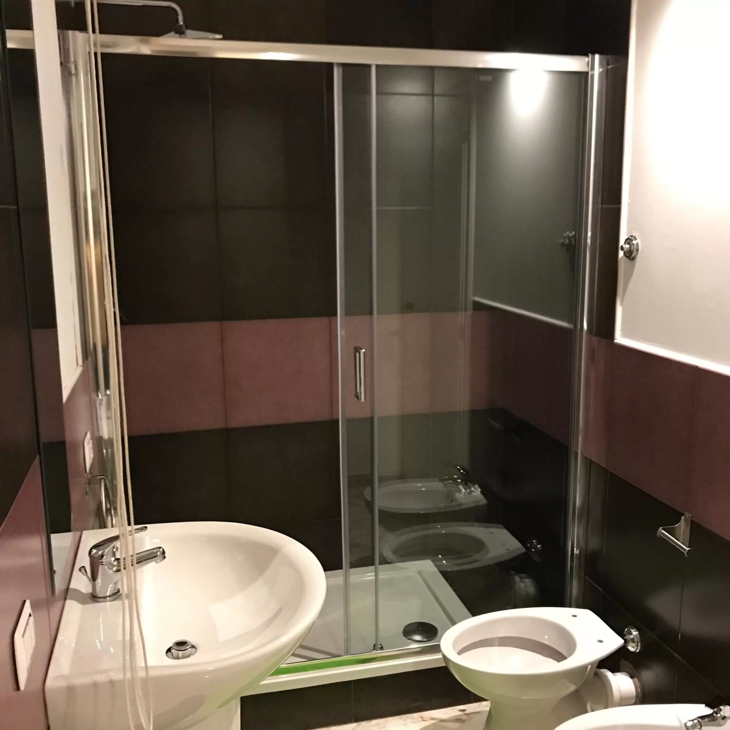 Shower, Bathroom in CAVOUR 124 -guest-room-