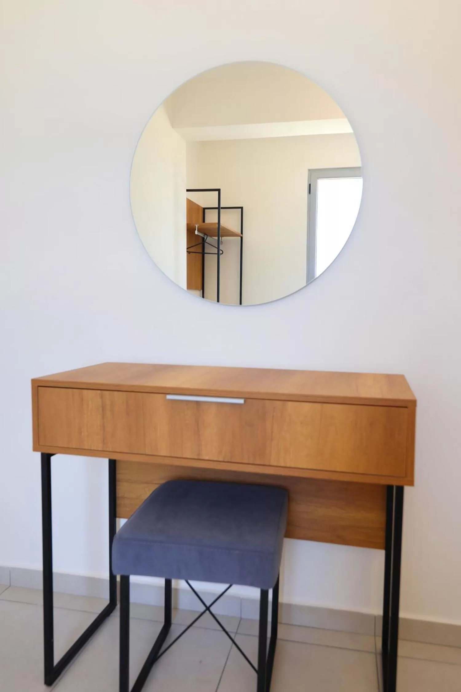 hair dresser in Maor Hotel