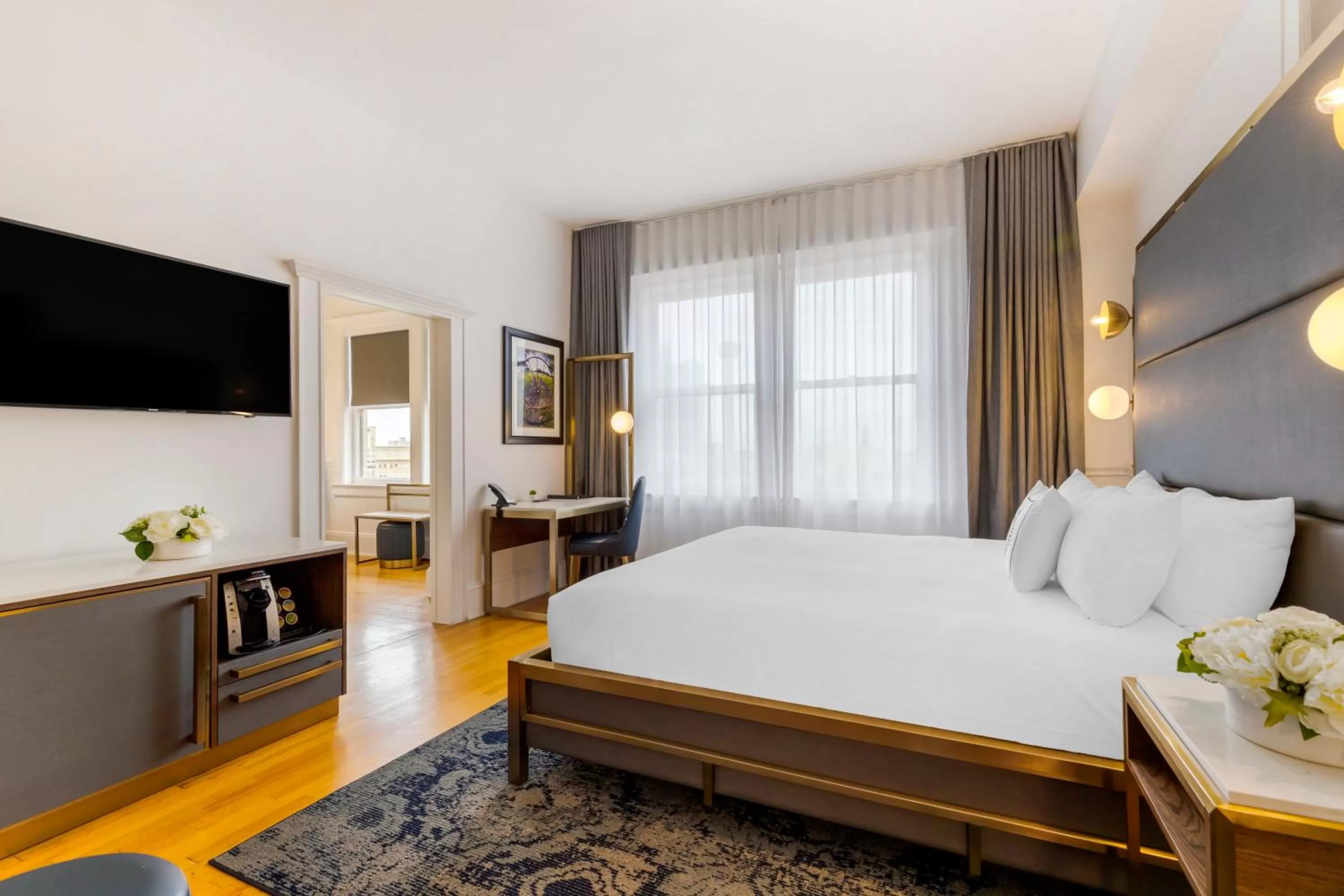 Bedroom, Bed in Hotel Gibbs Downtown Riverwalk