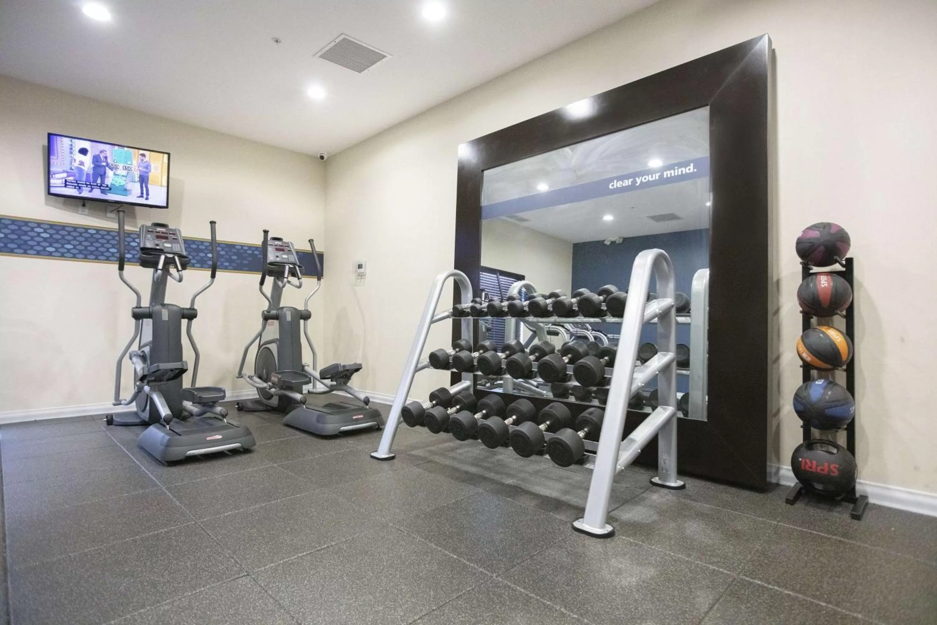 Fitness centre/facilities in Hampton Inn Toledo Oregon