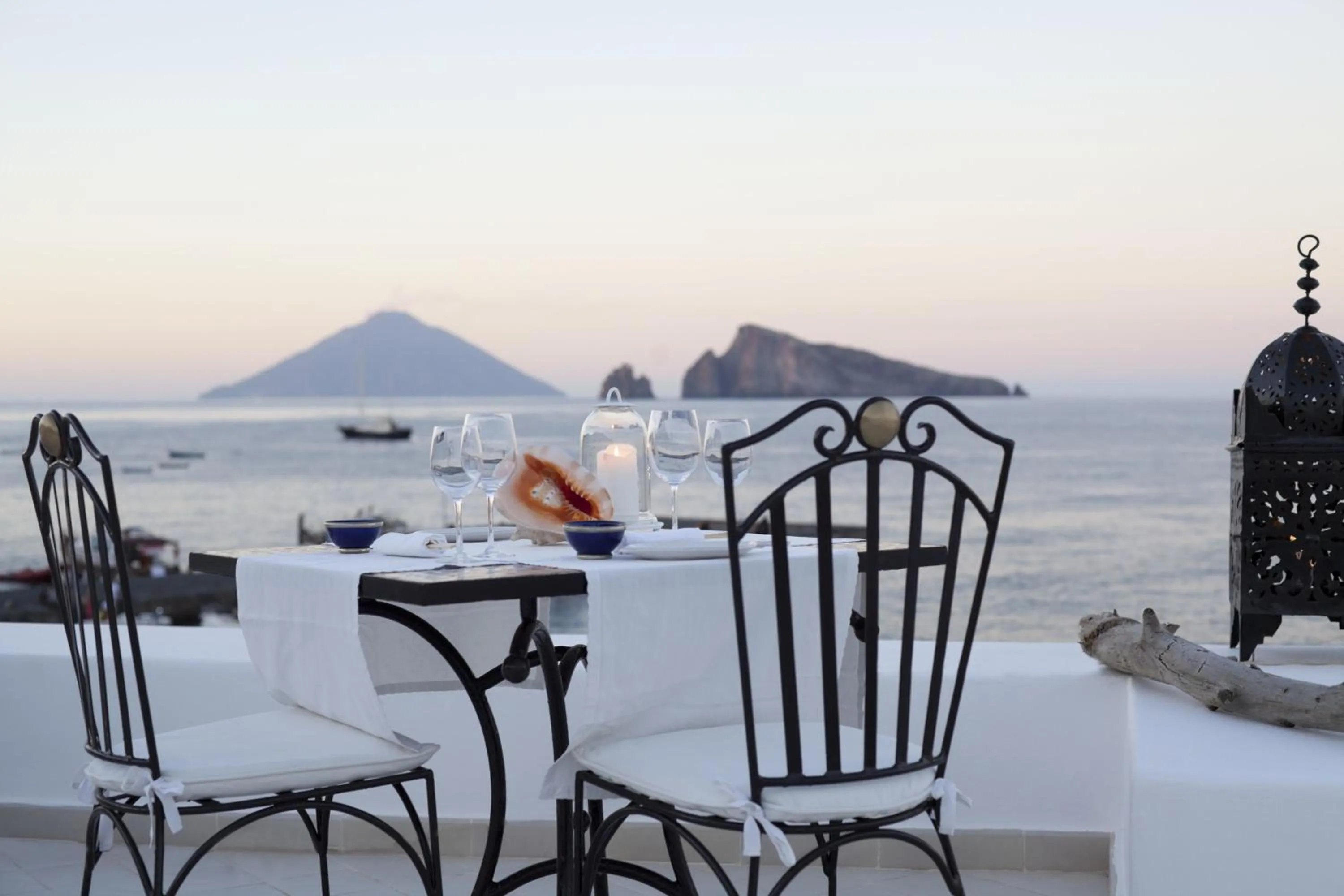 Restaurant/places to eat in Hotel Lisca Bianca