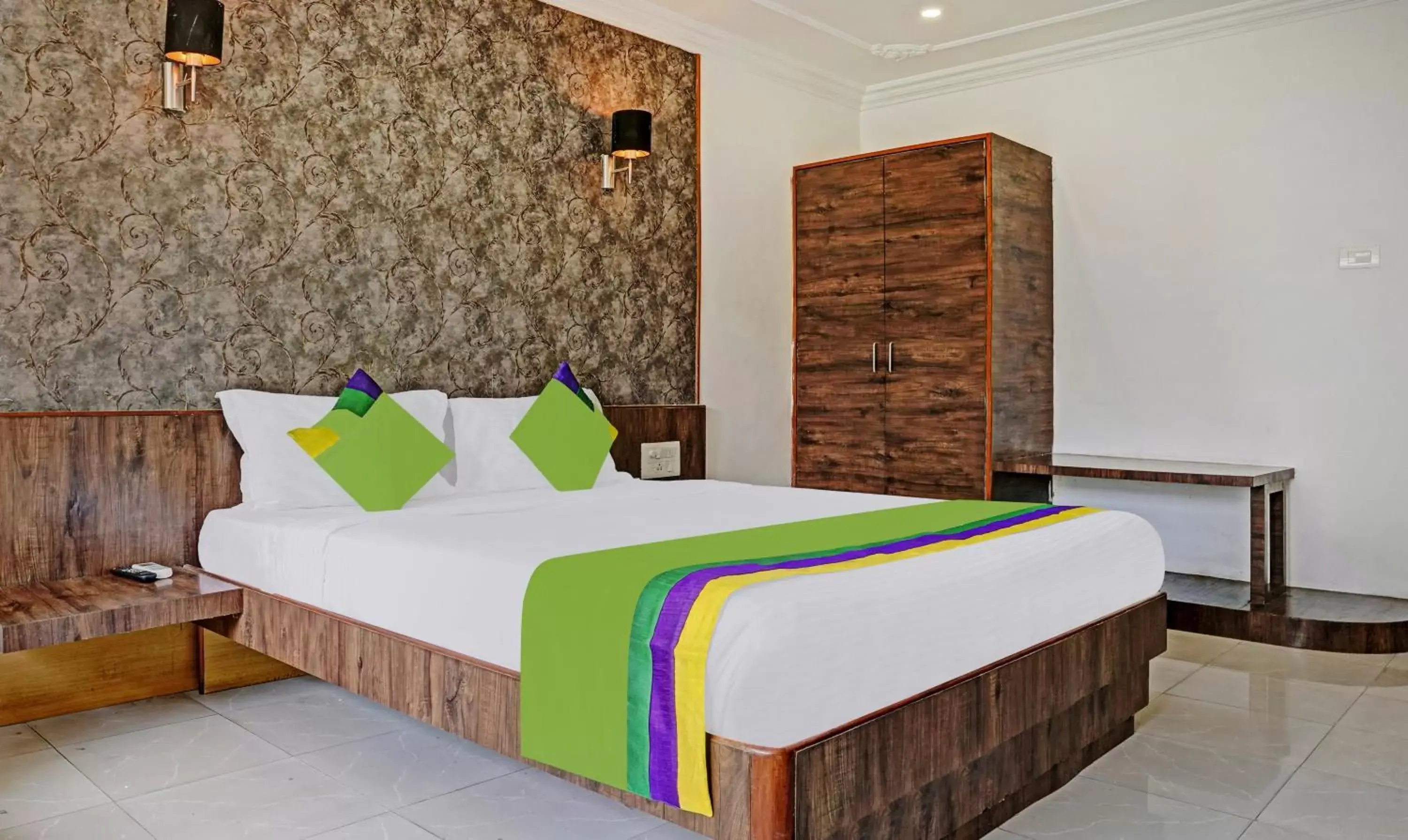 Deluxe Family Room - single occupancy in Treebo Varsha Palace Deluxe Family Room - single occupancy in Treebo Varsha Palace