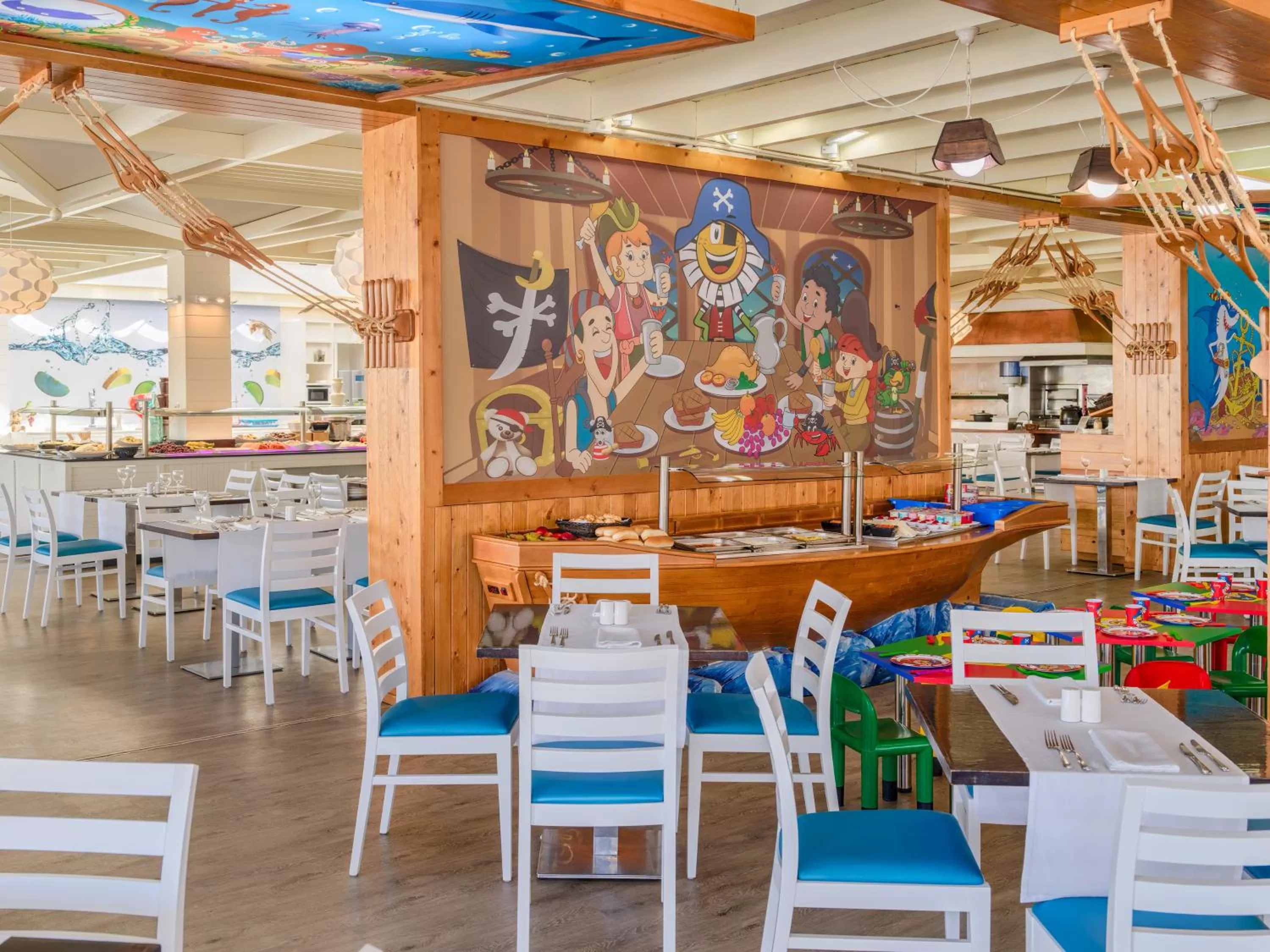 Restaurant/places to eat in H10 Suites Lanzarote Gardens