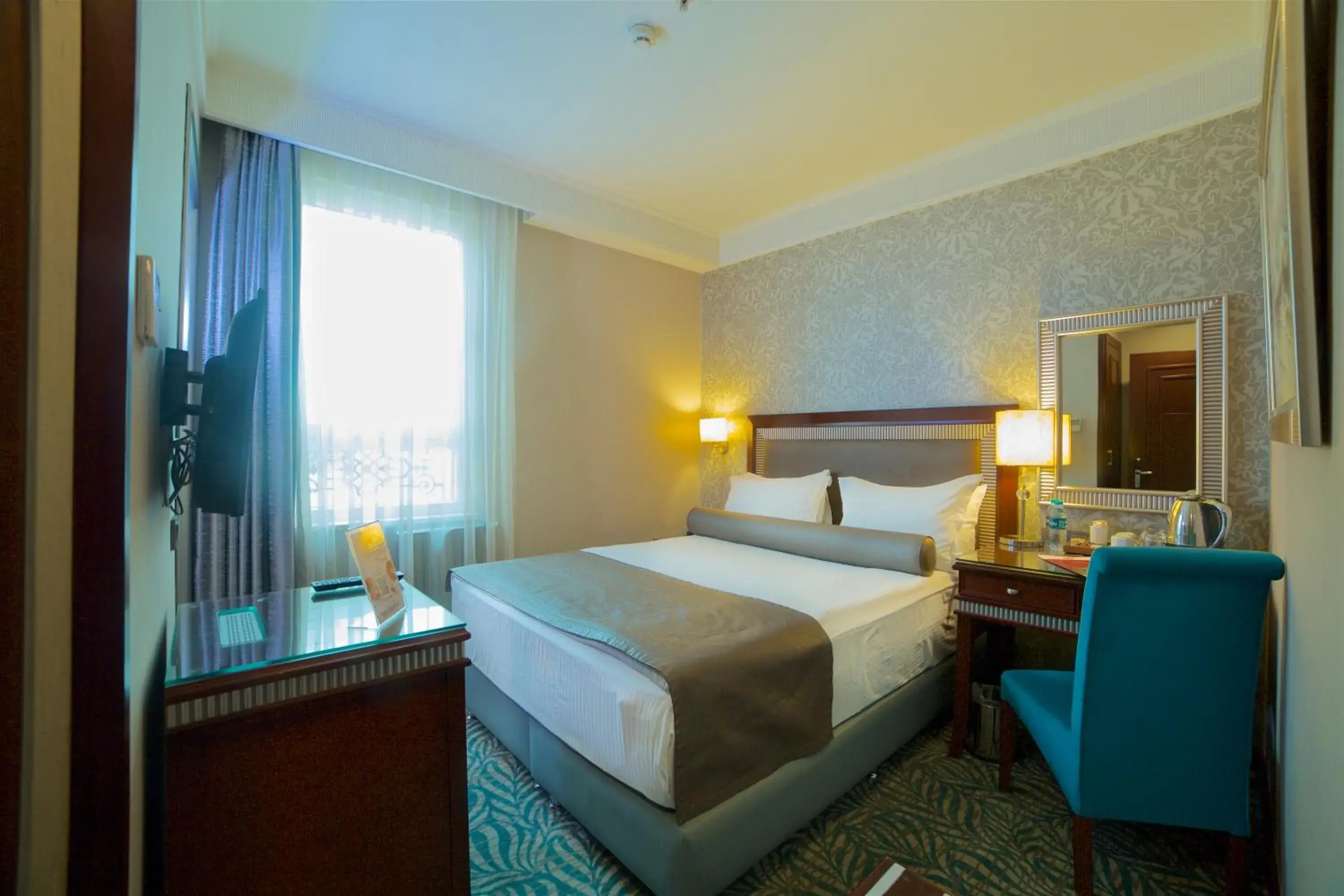Standard Double or Twin Room in Emporium Hotel Standard Double or Twin Room in Emporium Hotel
