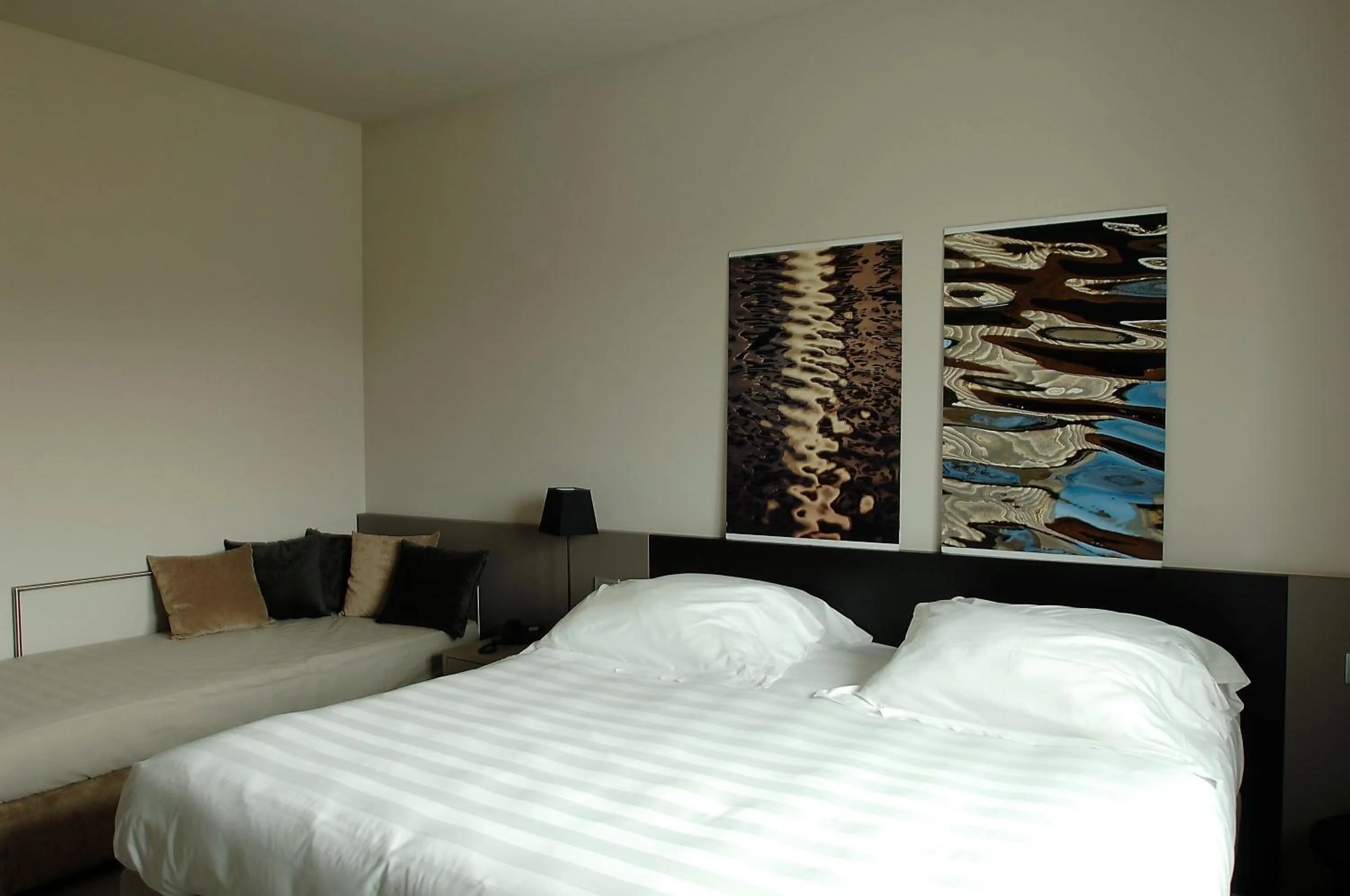 Bed in G Hotel Ancona