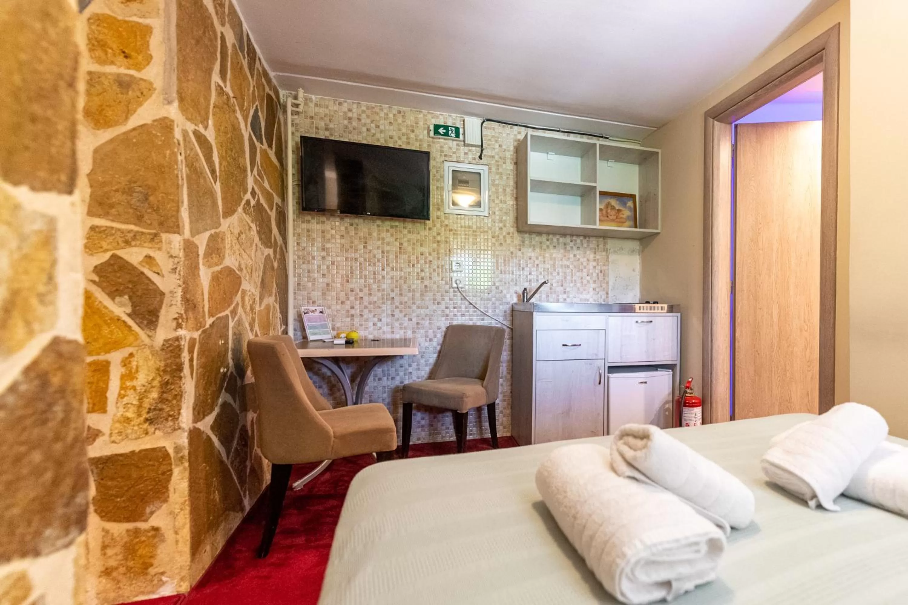 Bed in Apartments Tina FREE transfer from-to the airport