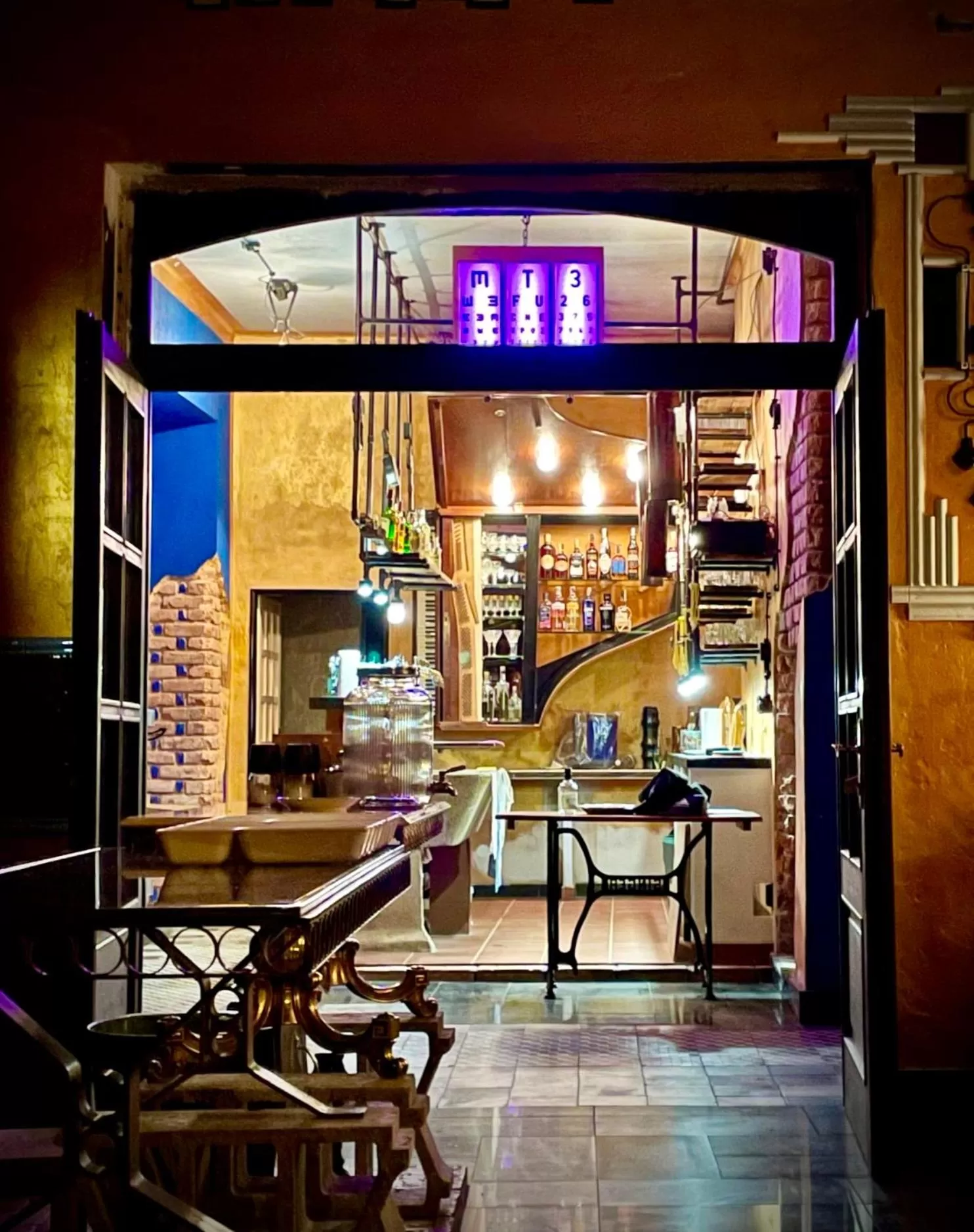 HARABURDI® Recyclart Hotel