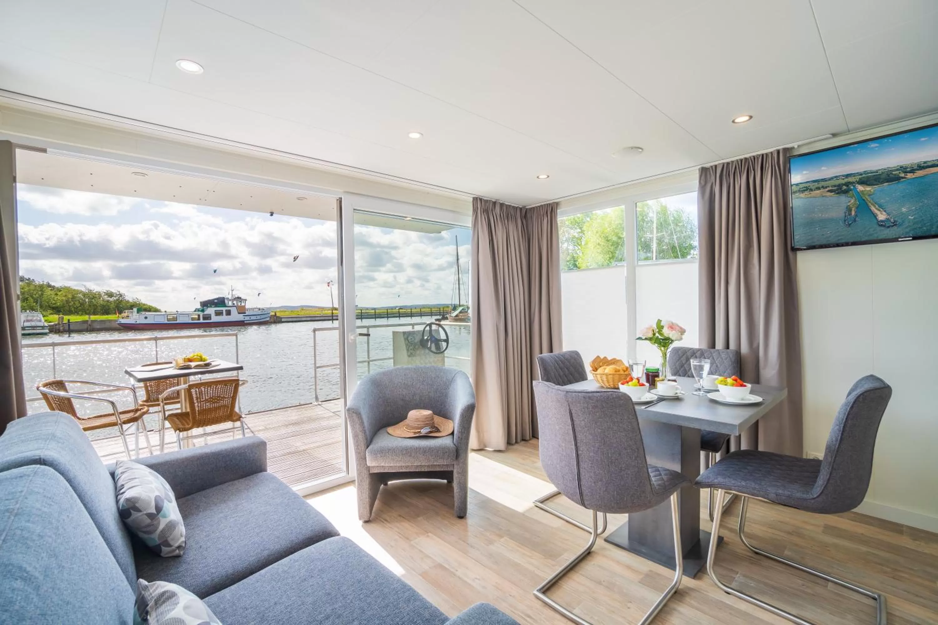 Living room in Marina Martinshafen