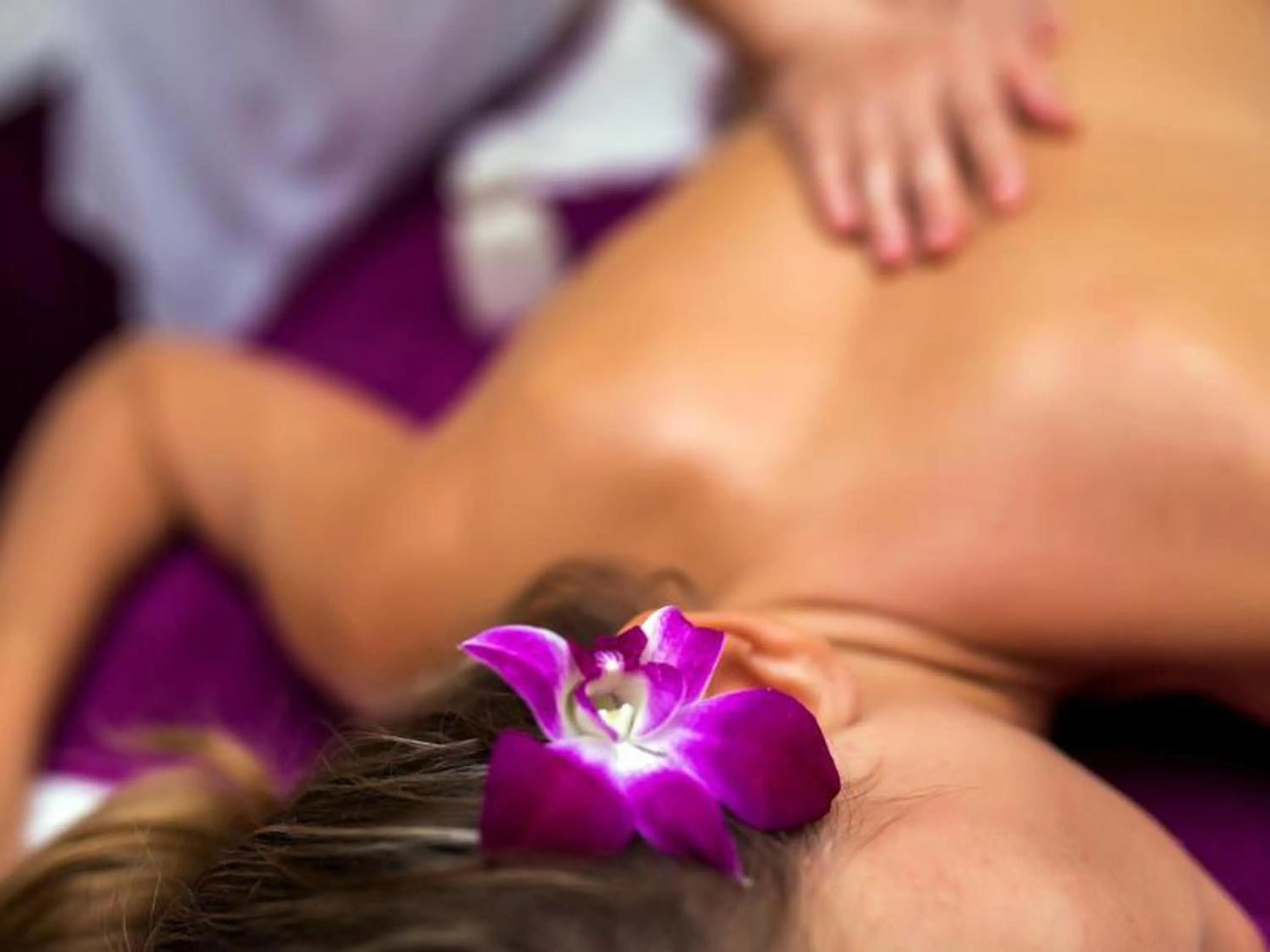 Massage in Azura Hotel