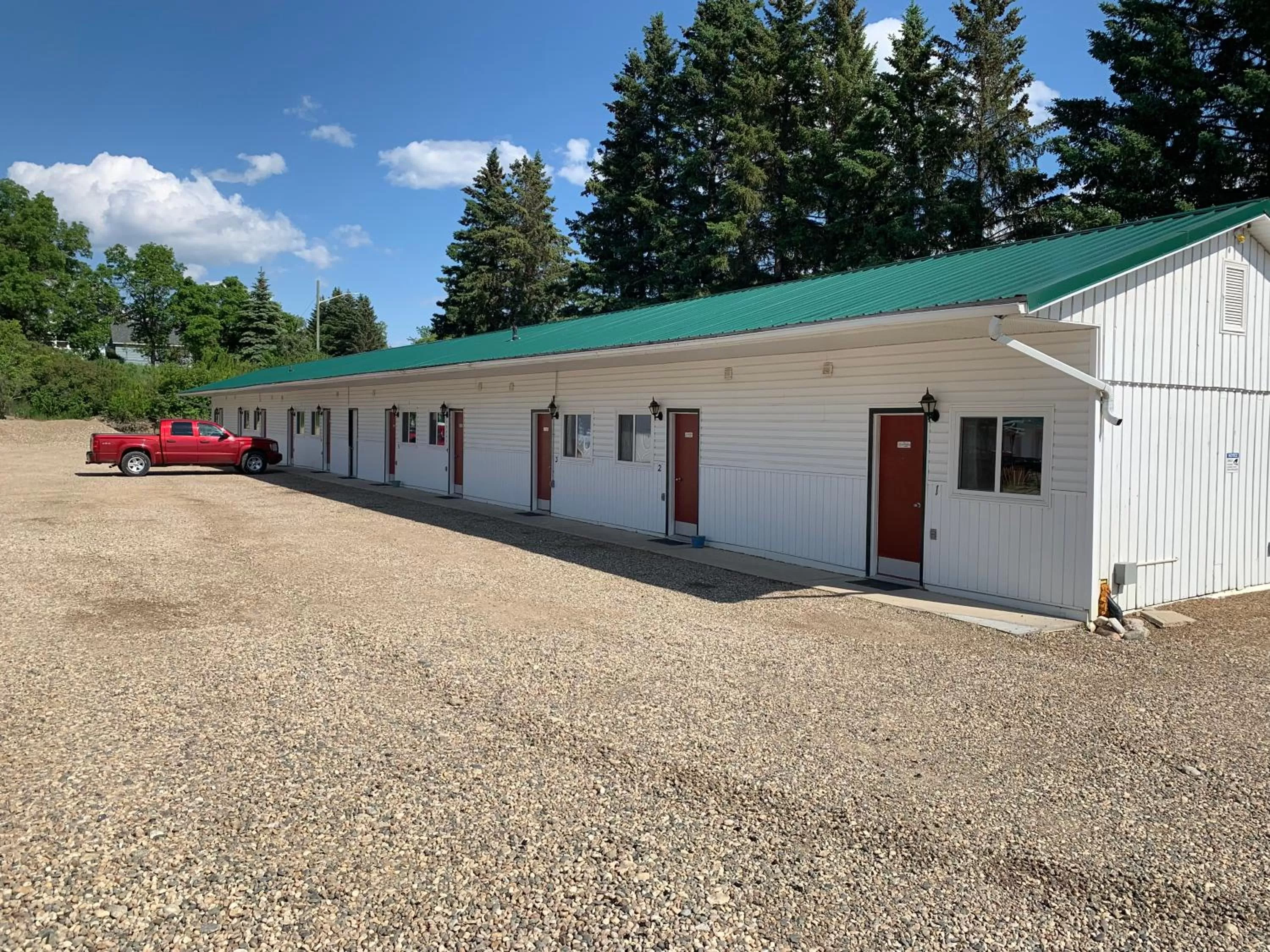 Property building in Gateway Motel