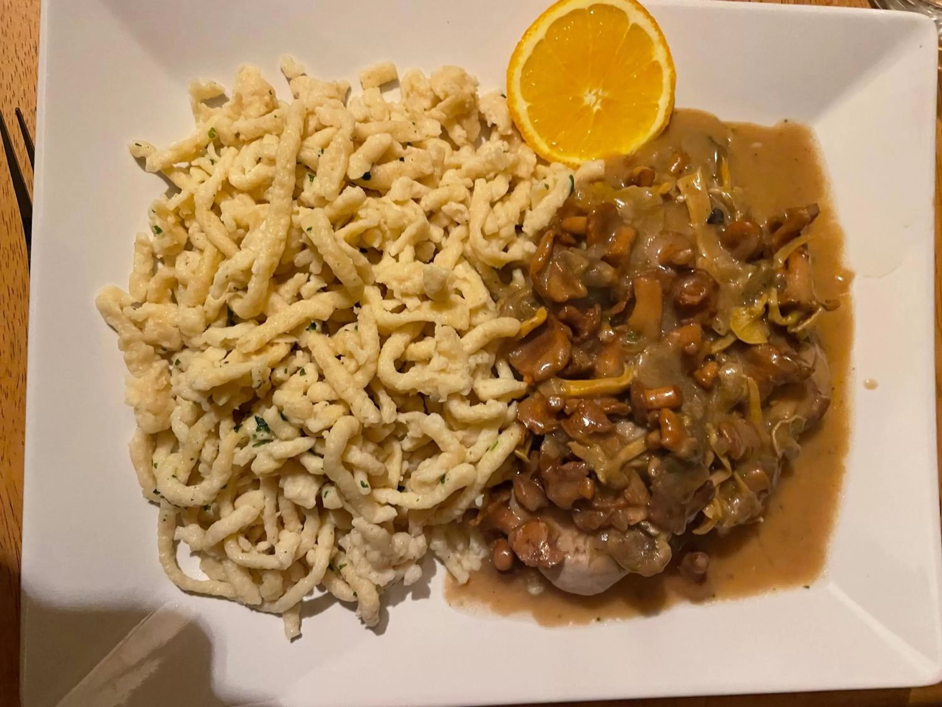 Restaurant/places to eat in Yaberg Affären