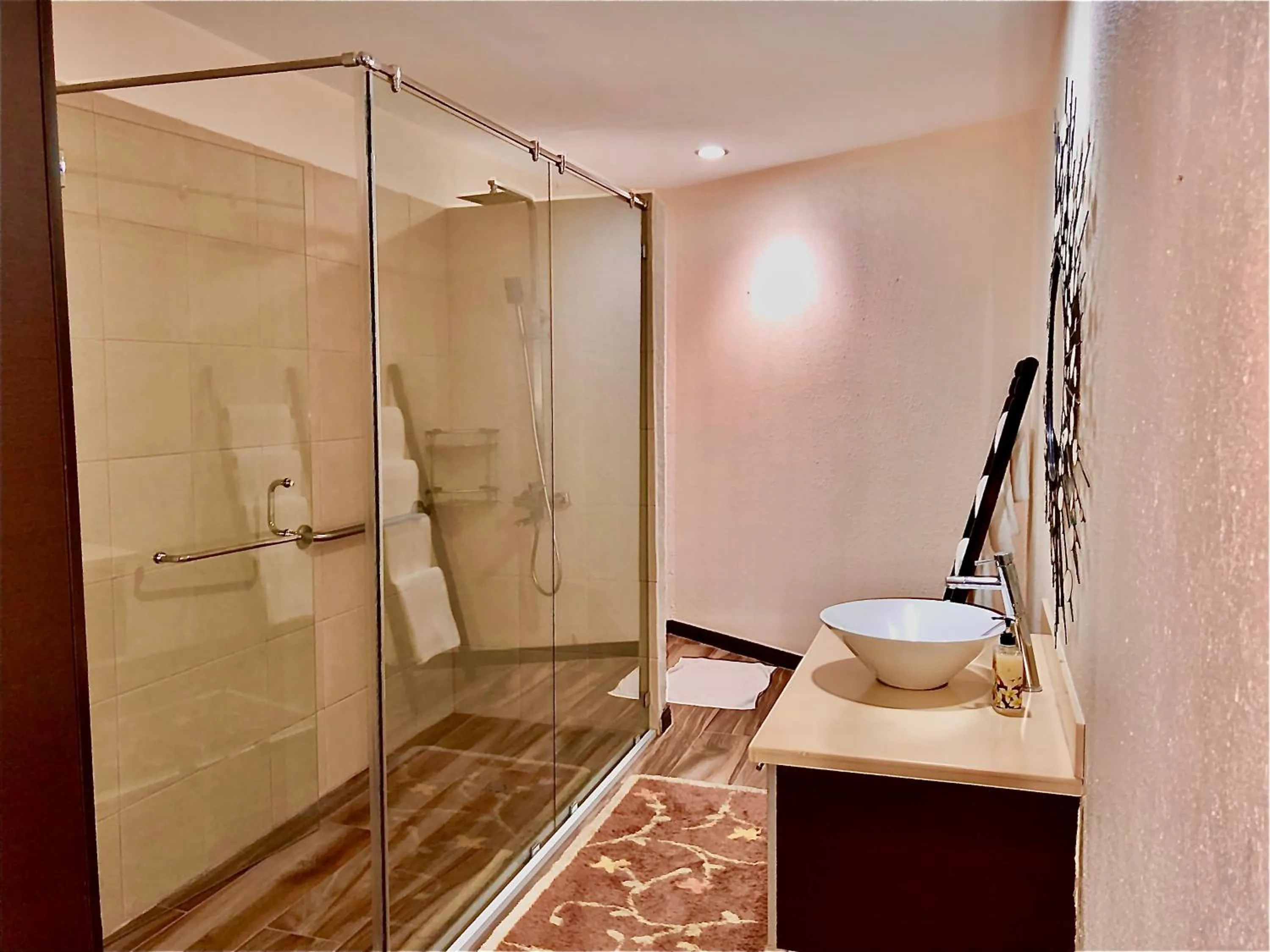 Bathroom in Sunset At Aninuan Beach Resort