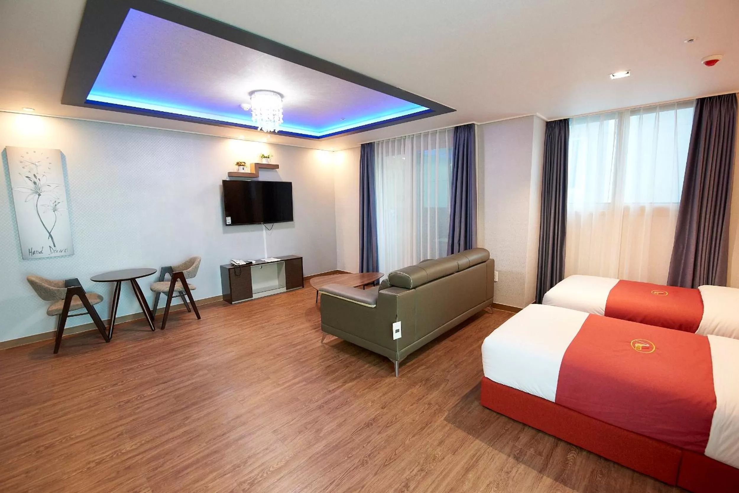 Seating Area in The Port Hotel Busan