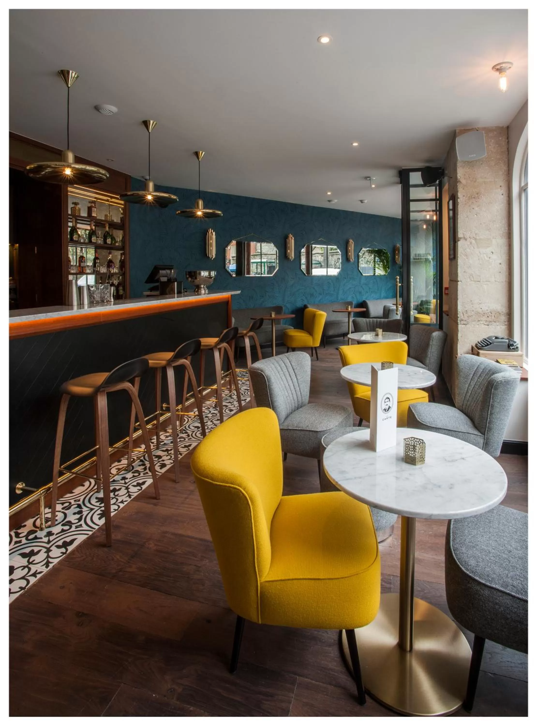 Lounge or bar in Hotel André Latin