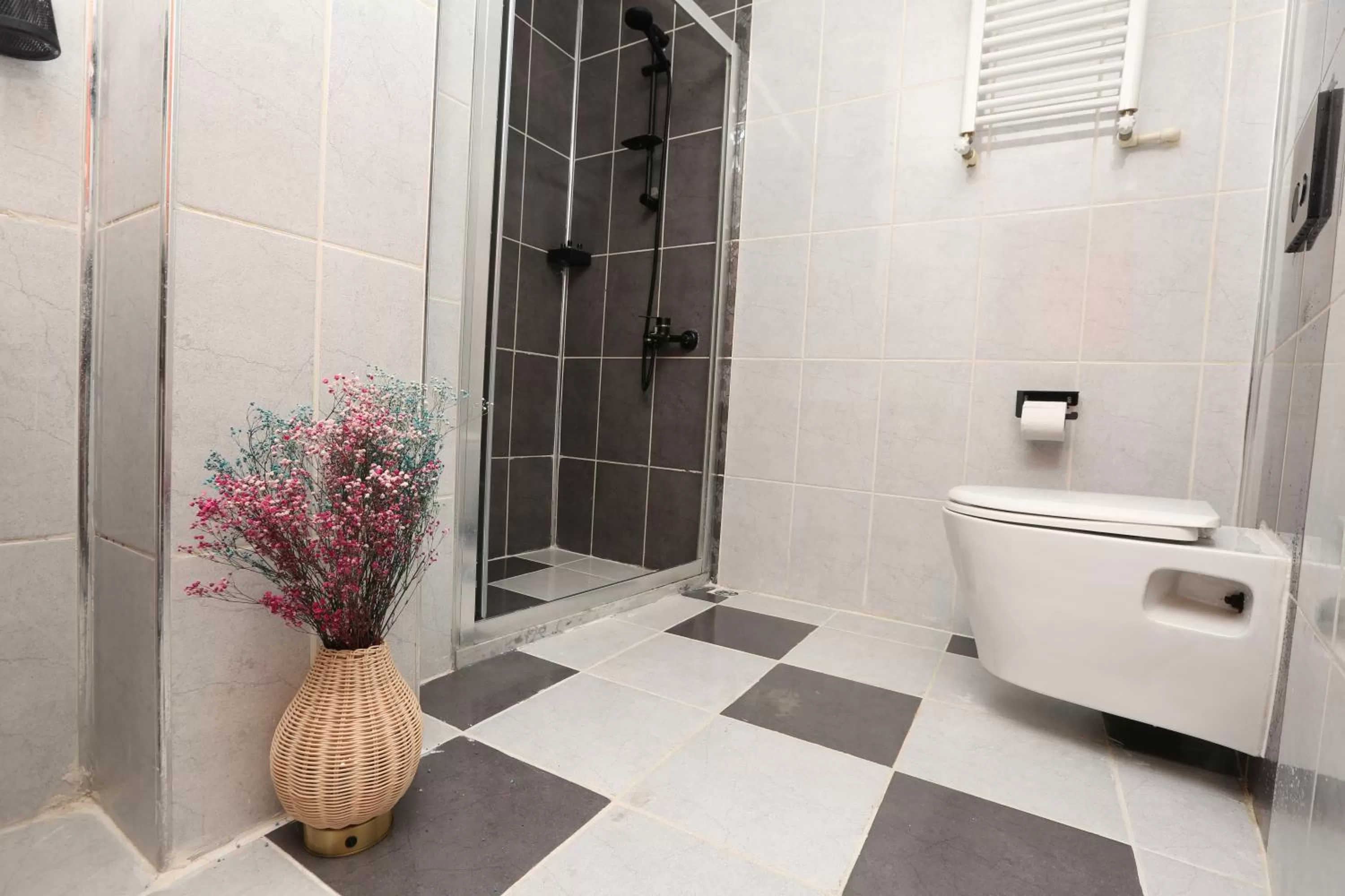 Bathroom in Perazre Hotel