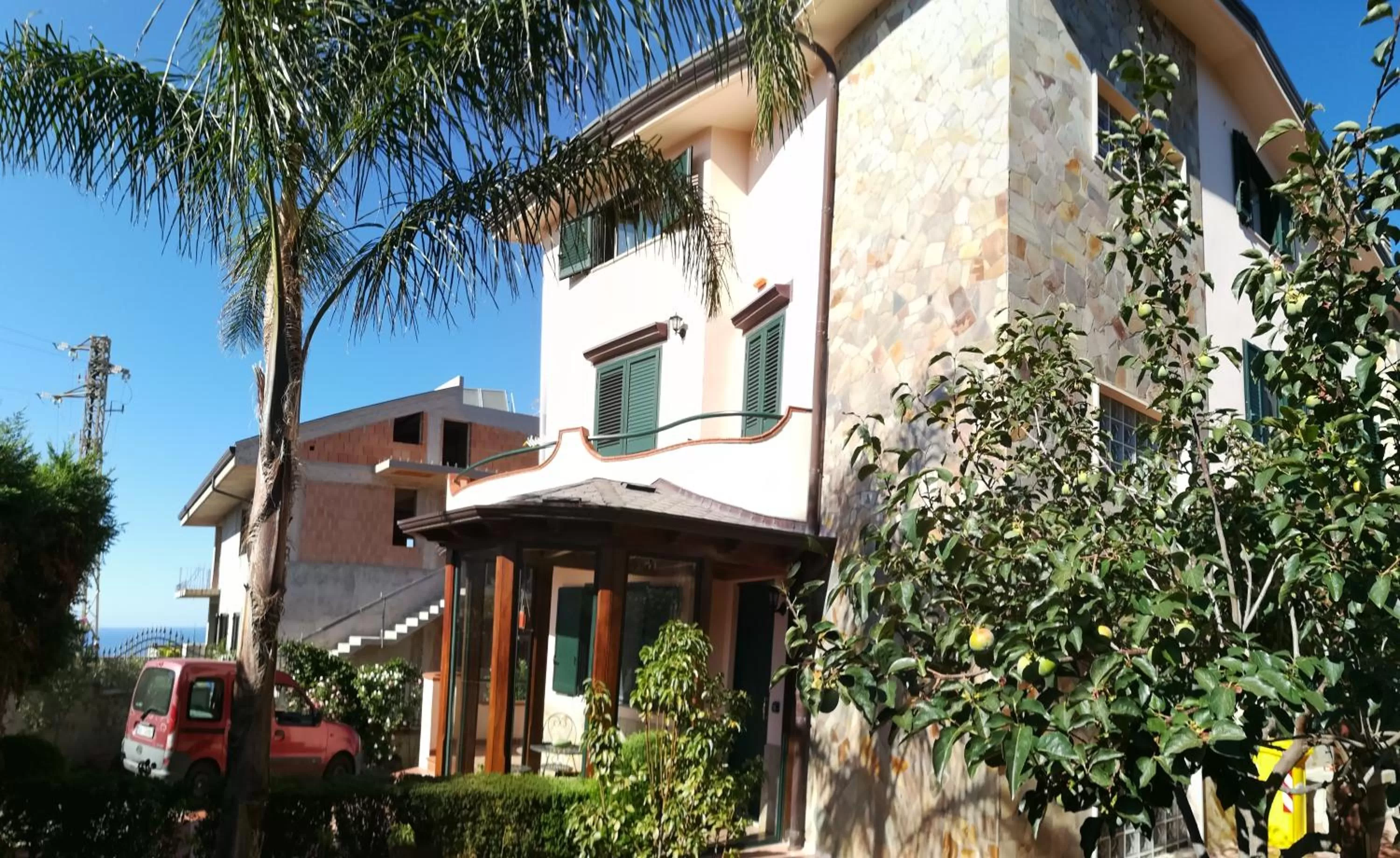 Garden view in La Collina Capo d'Orlando