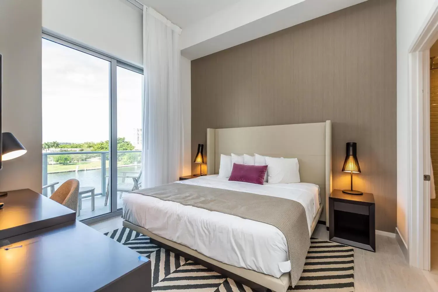 Apartment with Intracoastal Waterway and City View in Amazing Apartments at H Beach House Apartment with Intracoastal Waterway and City View in Amazing Apartments at H Beach House