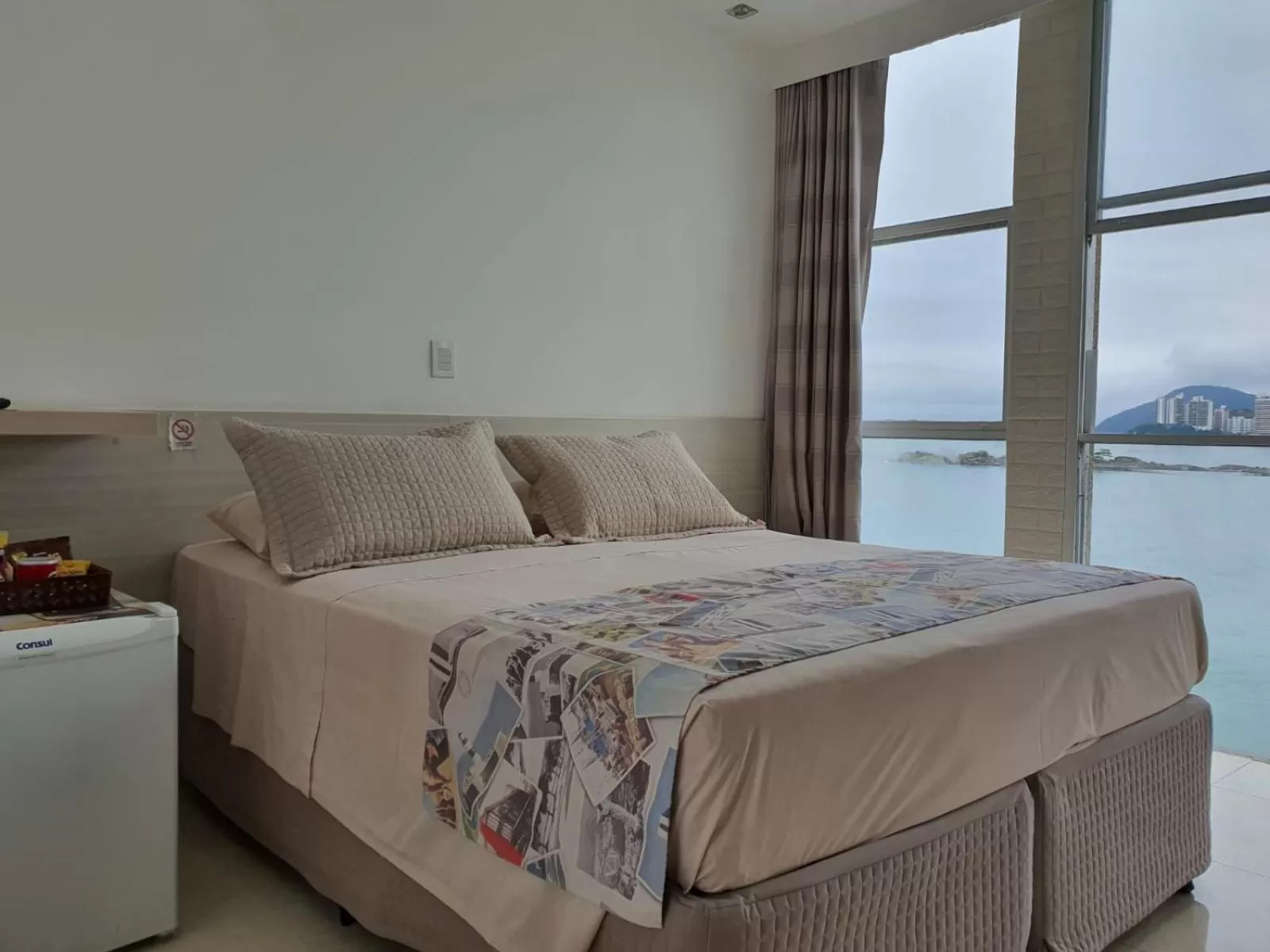 Bed in Grand Hotel Guarujá - A sua Melhor Experiência Beira Mar na Praia!