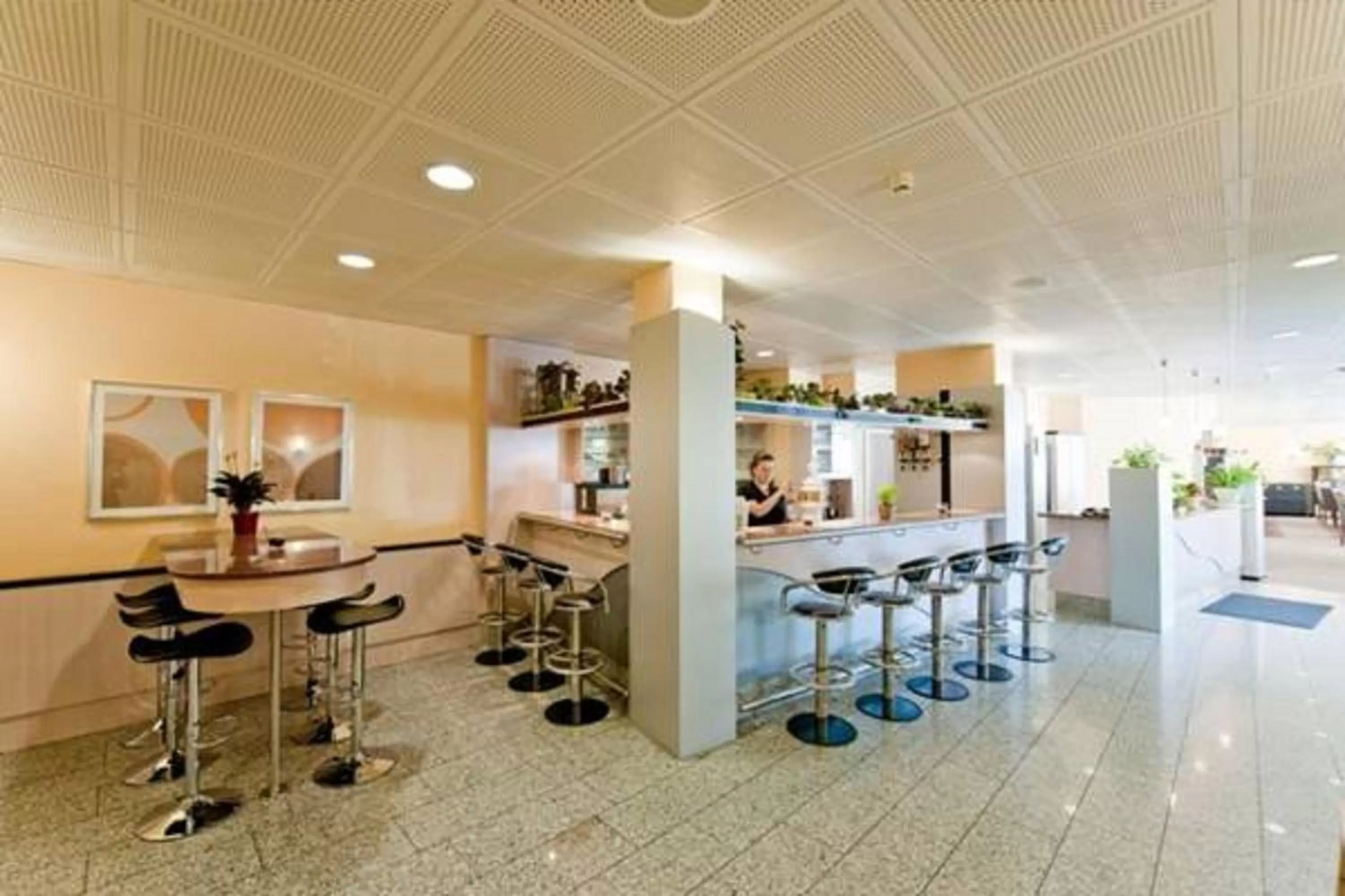 Lounge or bar in PLAZA Hotel Bruchsal