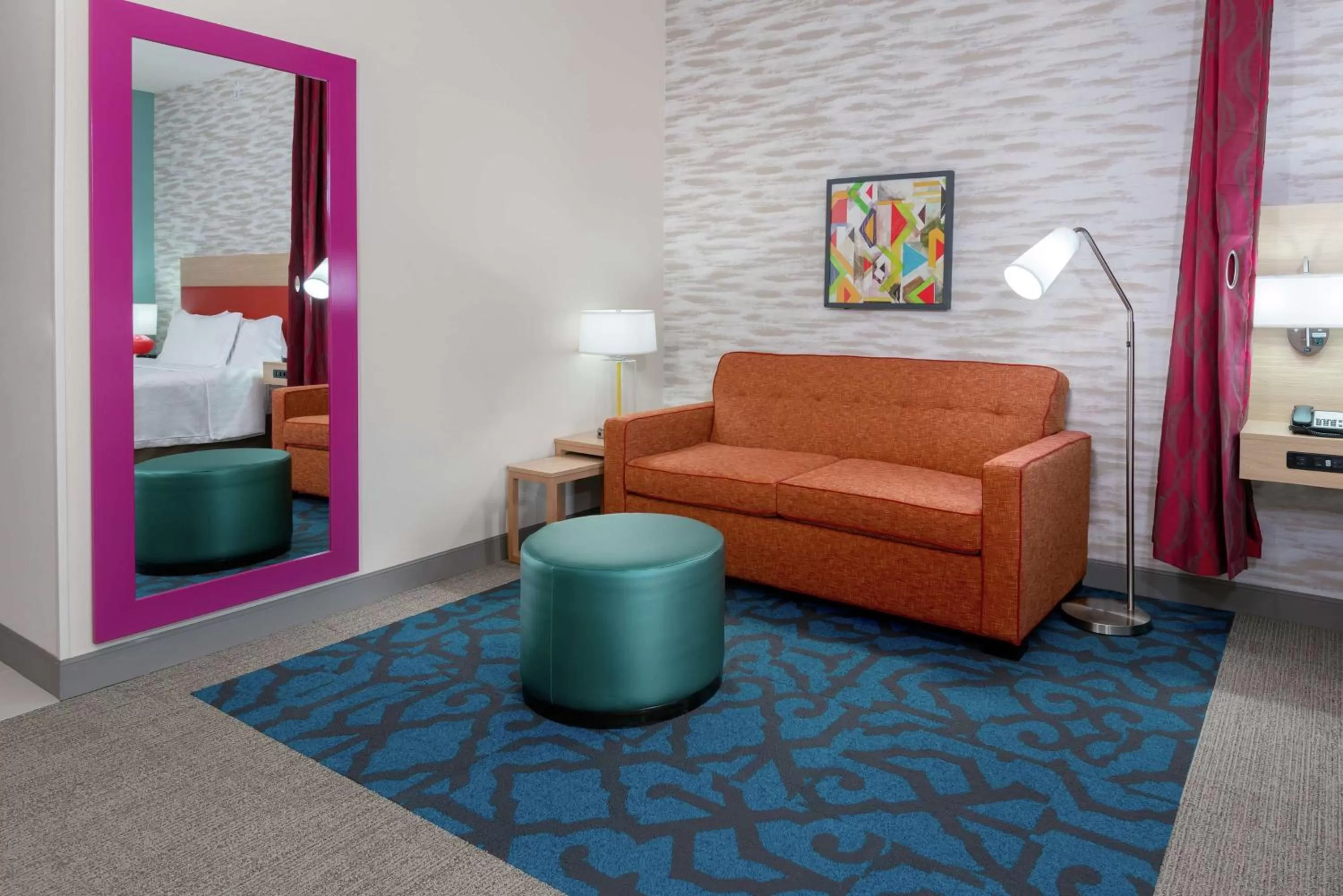 Living room in Home2 Suites By Hilton Orlando Near Universal