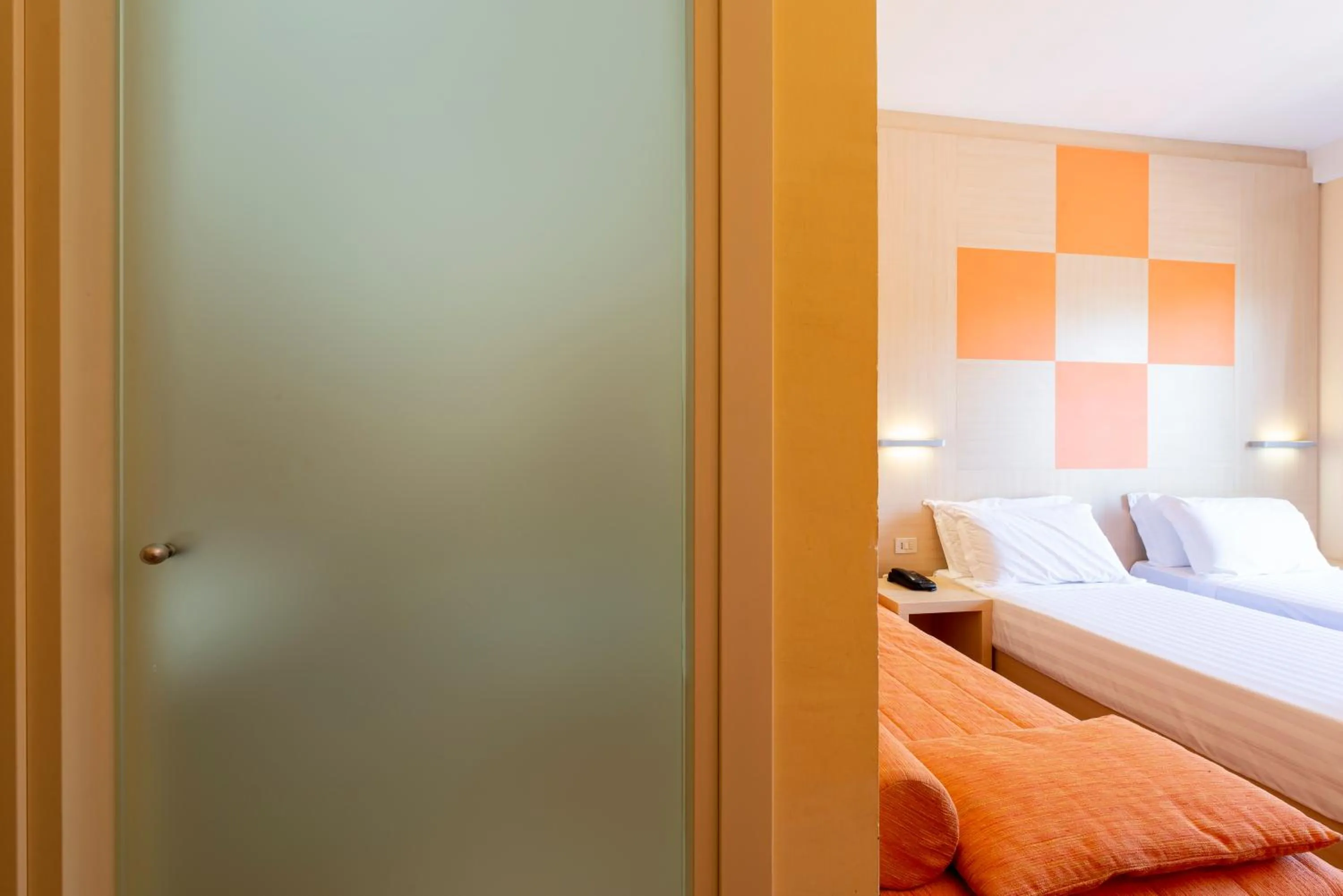 Bedroom, Bed in Hotel Regent