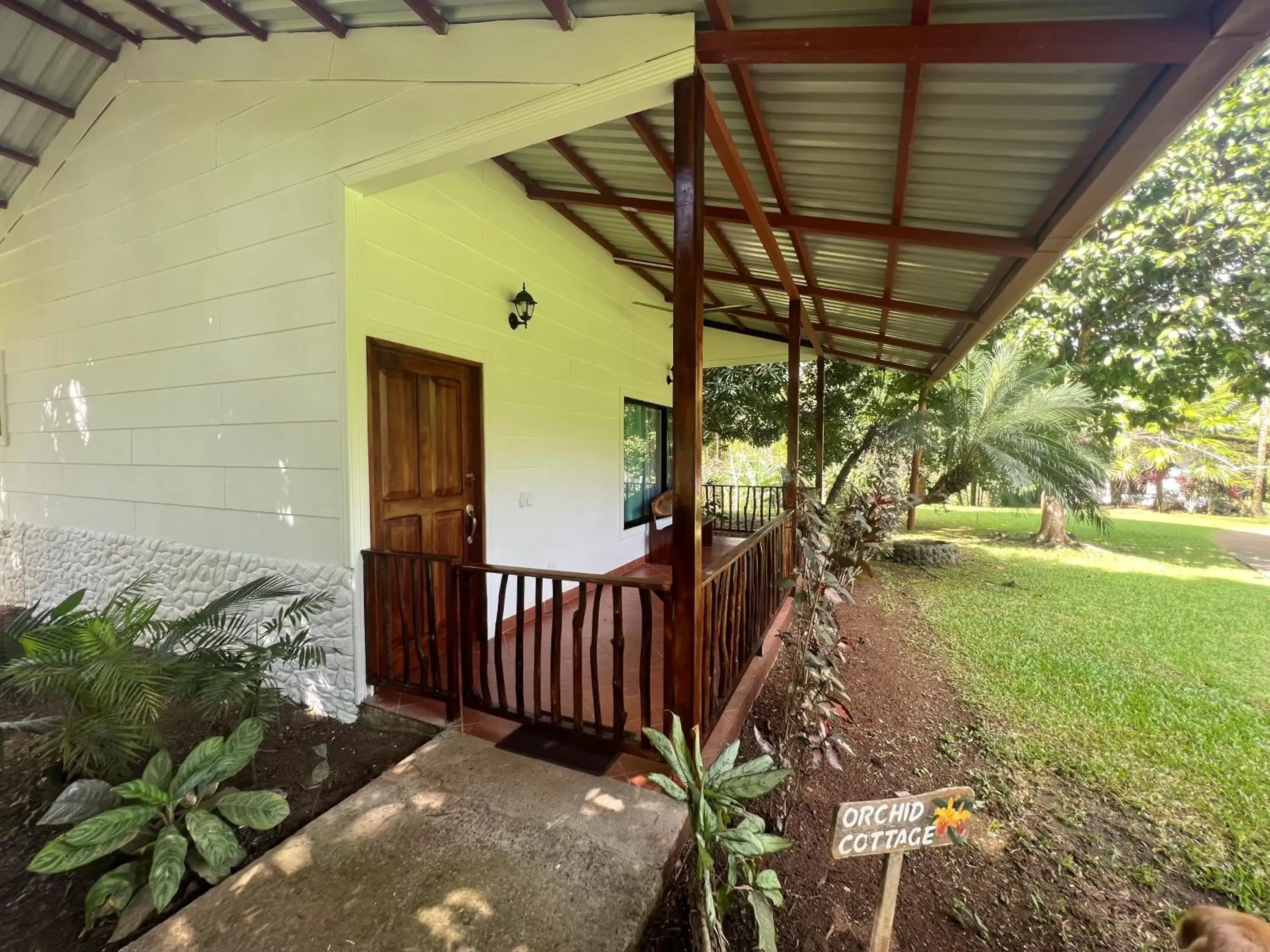 Suite with Garden View in Blue Banyan Inn Suite with Garden View in Blue Banyan Inn