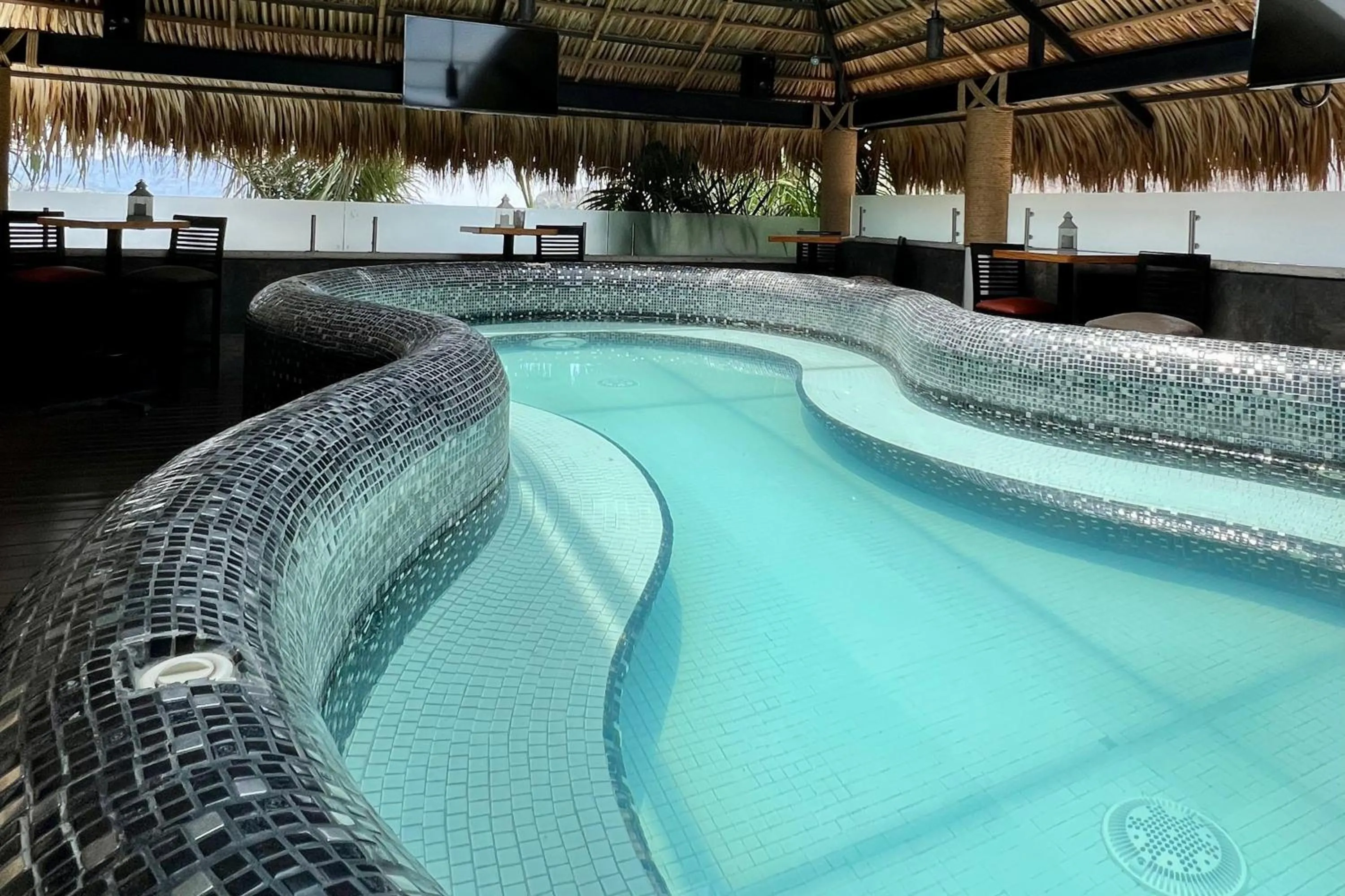Hot Tub in Nequi Hotel Boutique