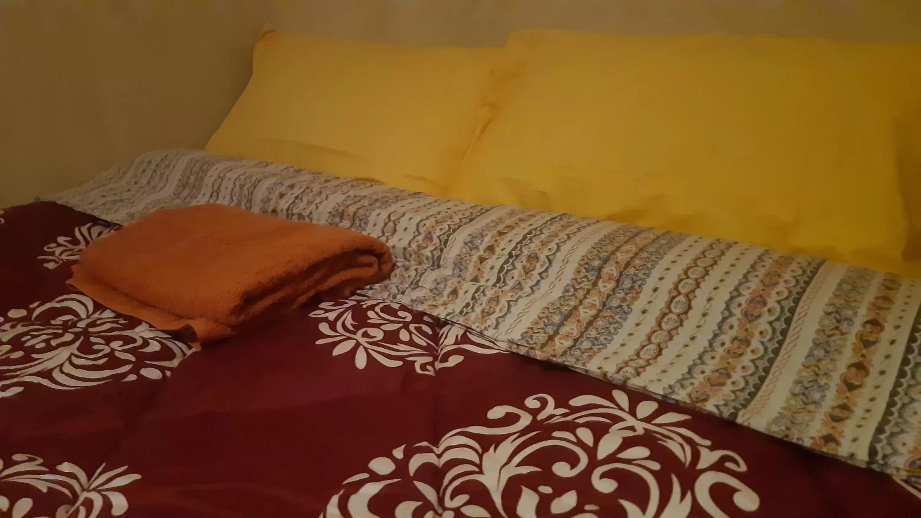Bed in Home Sweet Home - Guest House