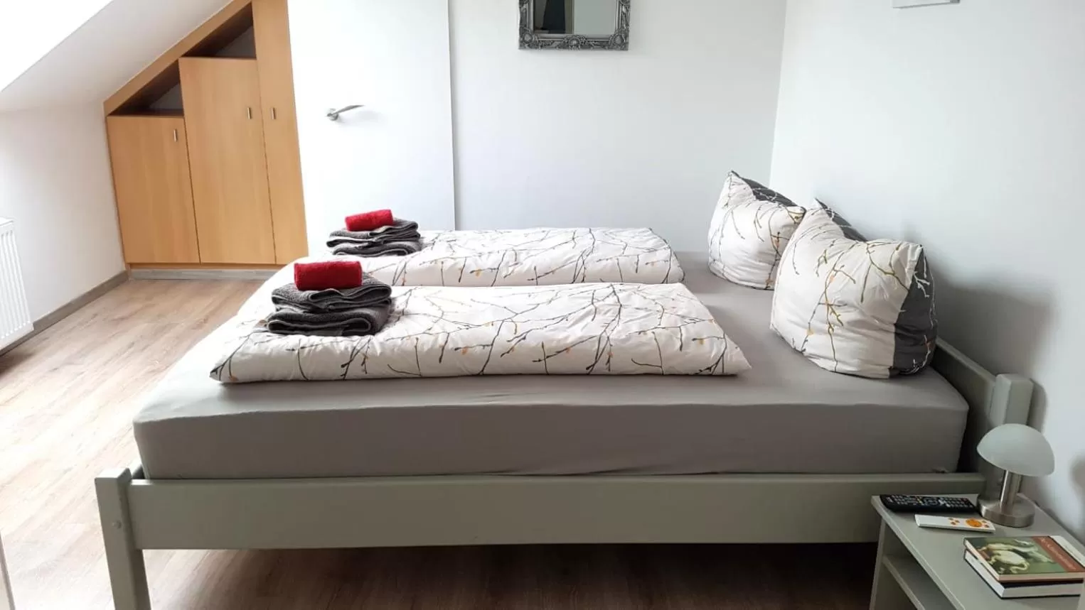 Bed in Pension Deichgraf