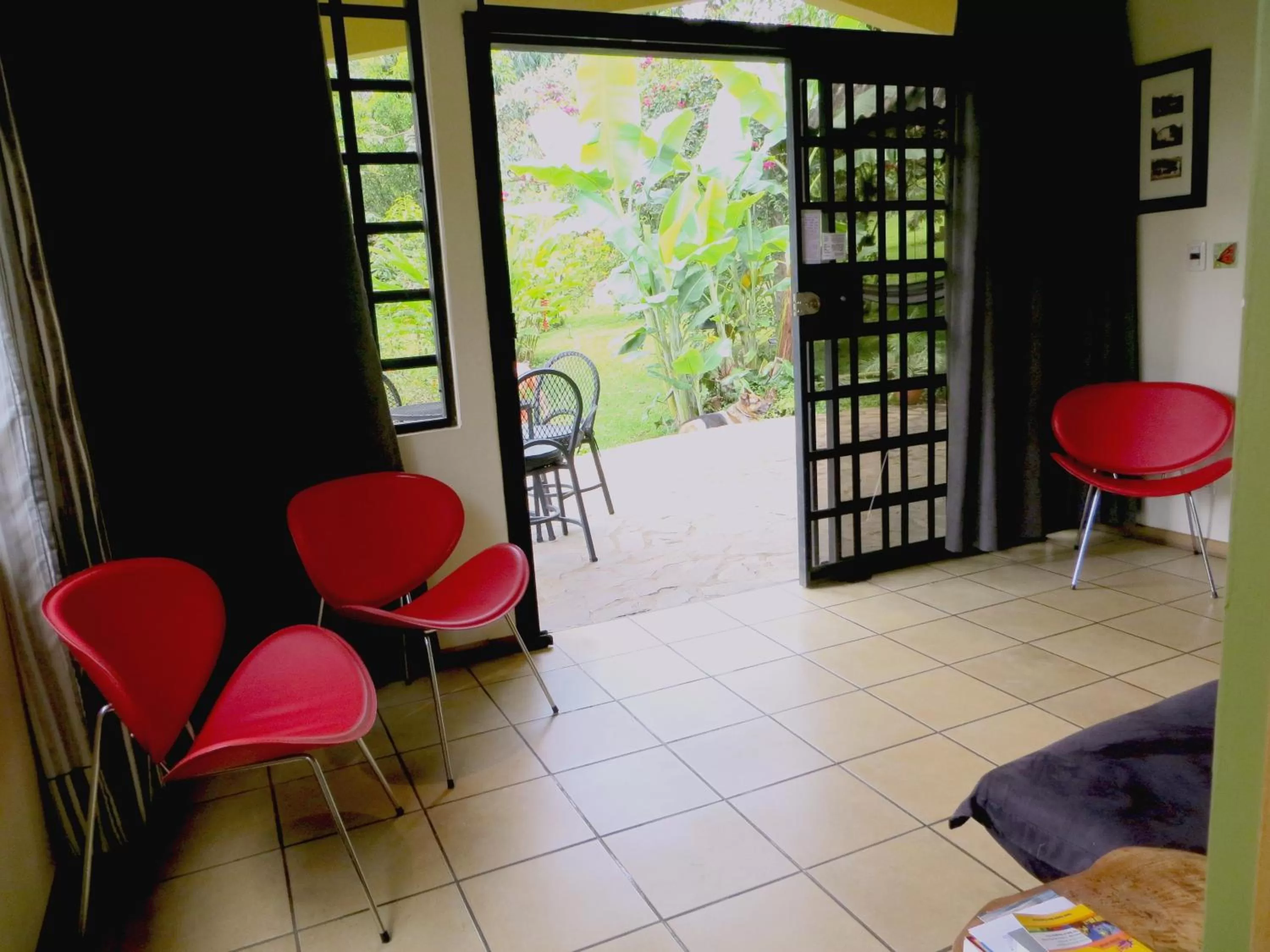 Living room, Seating Area in Pura Vida Hotel