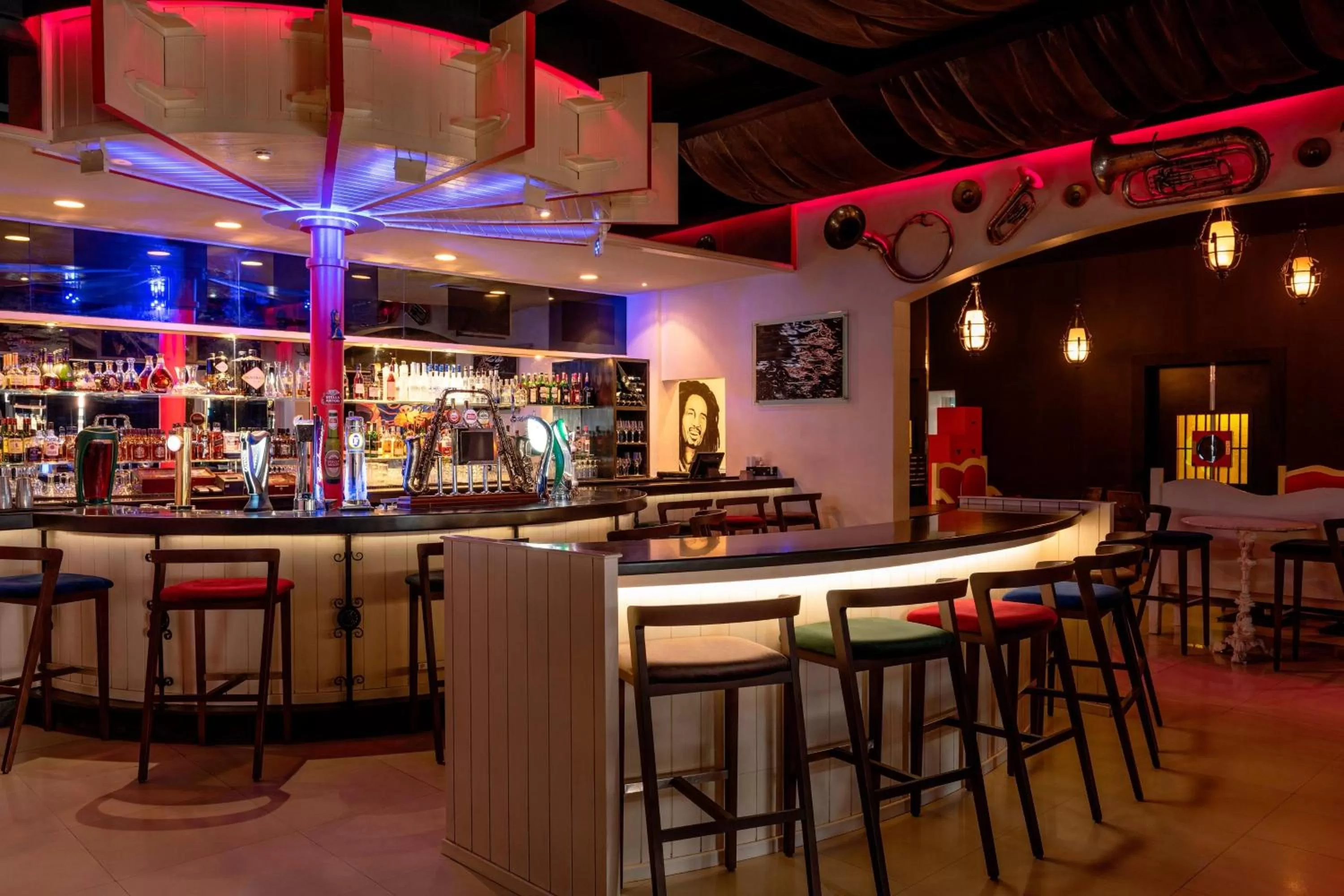 Lounge or bar in Le Méridien Dubai Hotel & Conference Centre