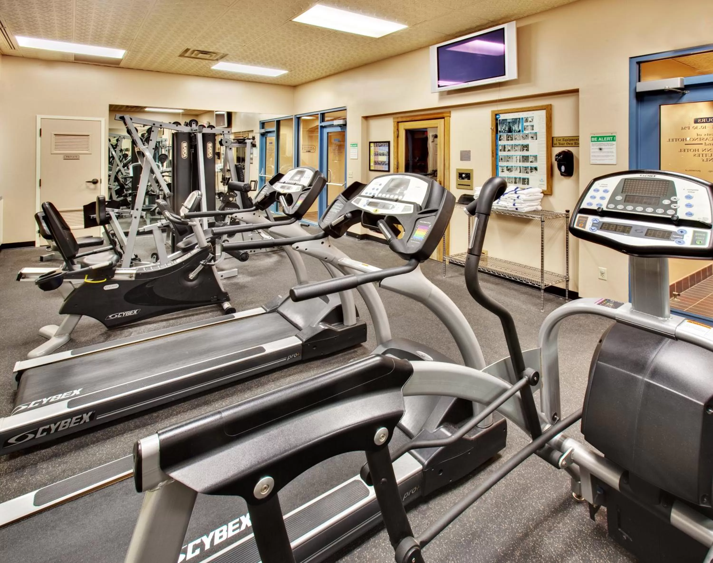 Fitness centre/facilities in Holiday Inn Hotel & Suites Council Bluffs by IHG