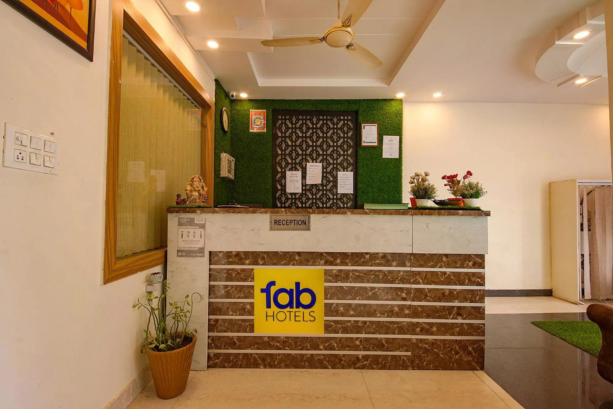 Lobby or reception in FabHotel As Residency