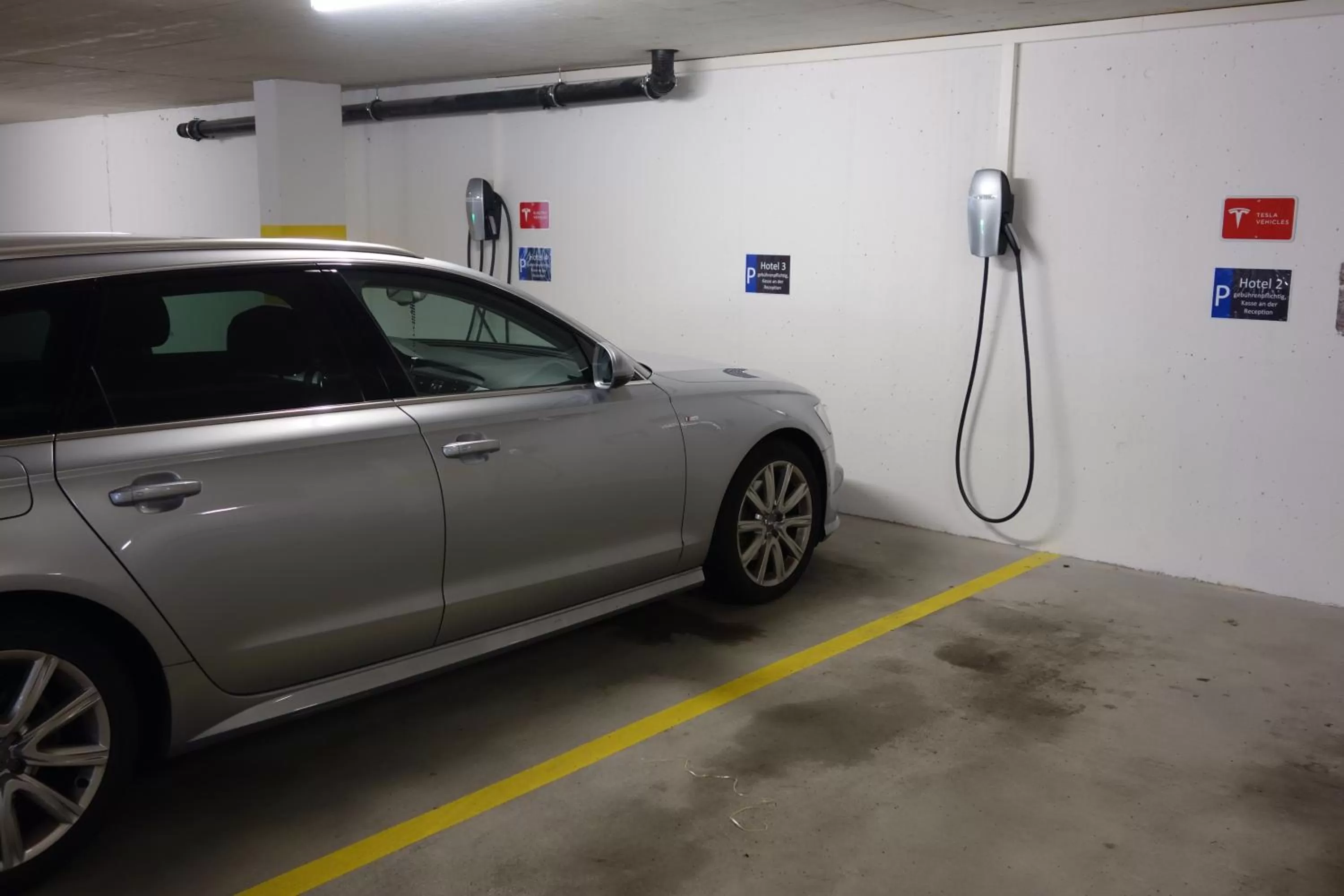 Area and facilities in Hotel AVA