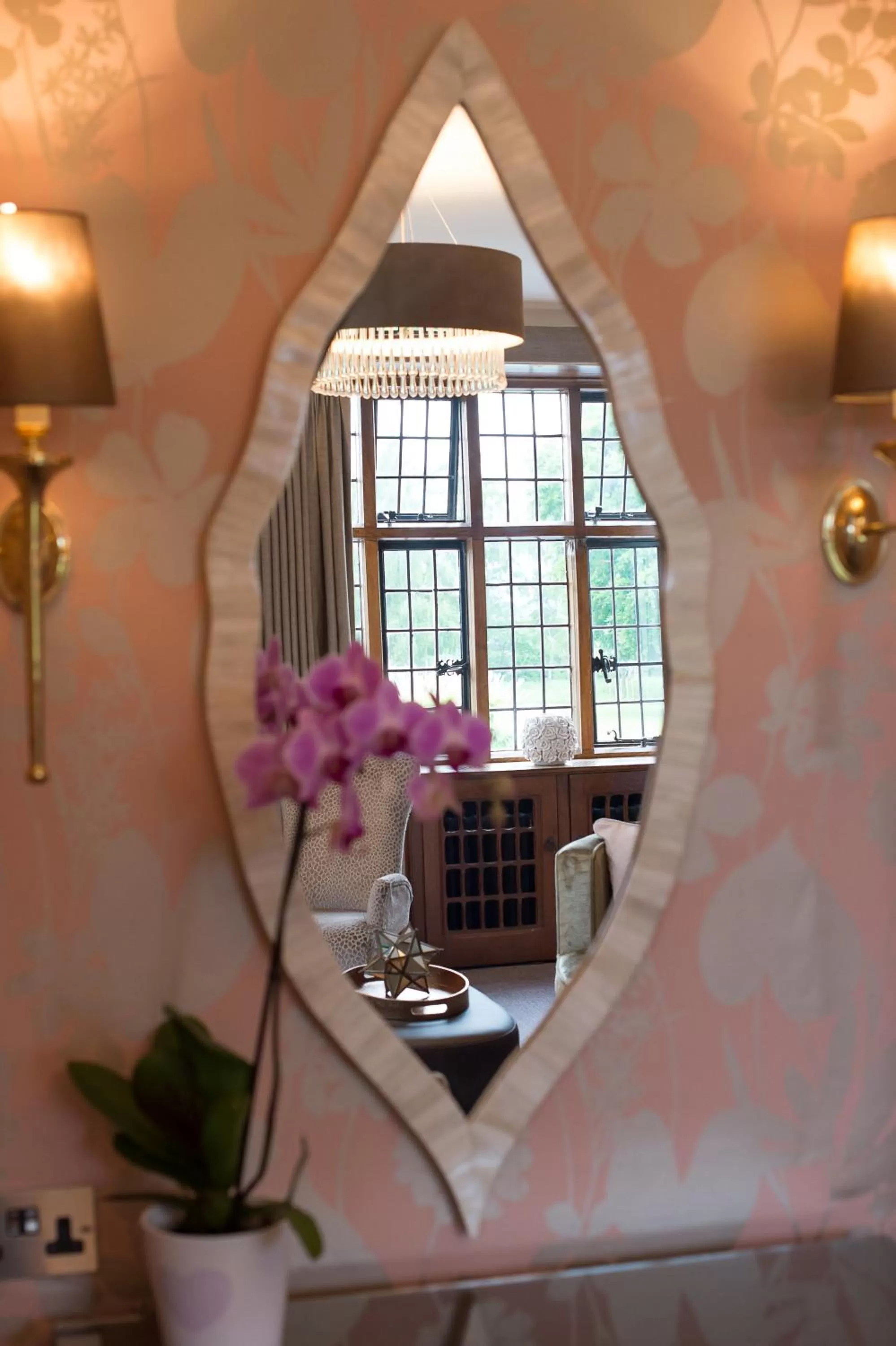 Bedroom in Hogarths Stone Manor