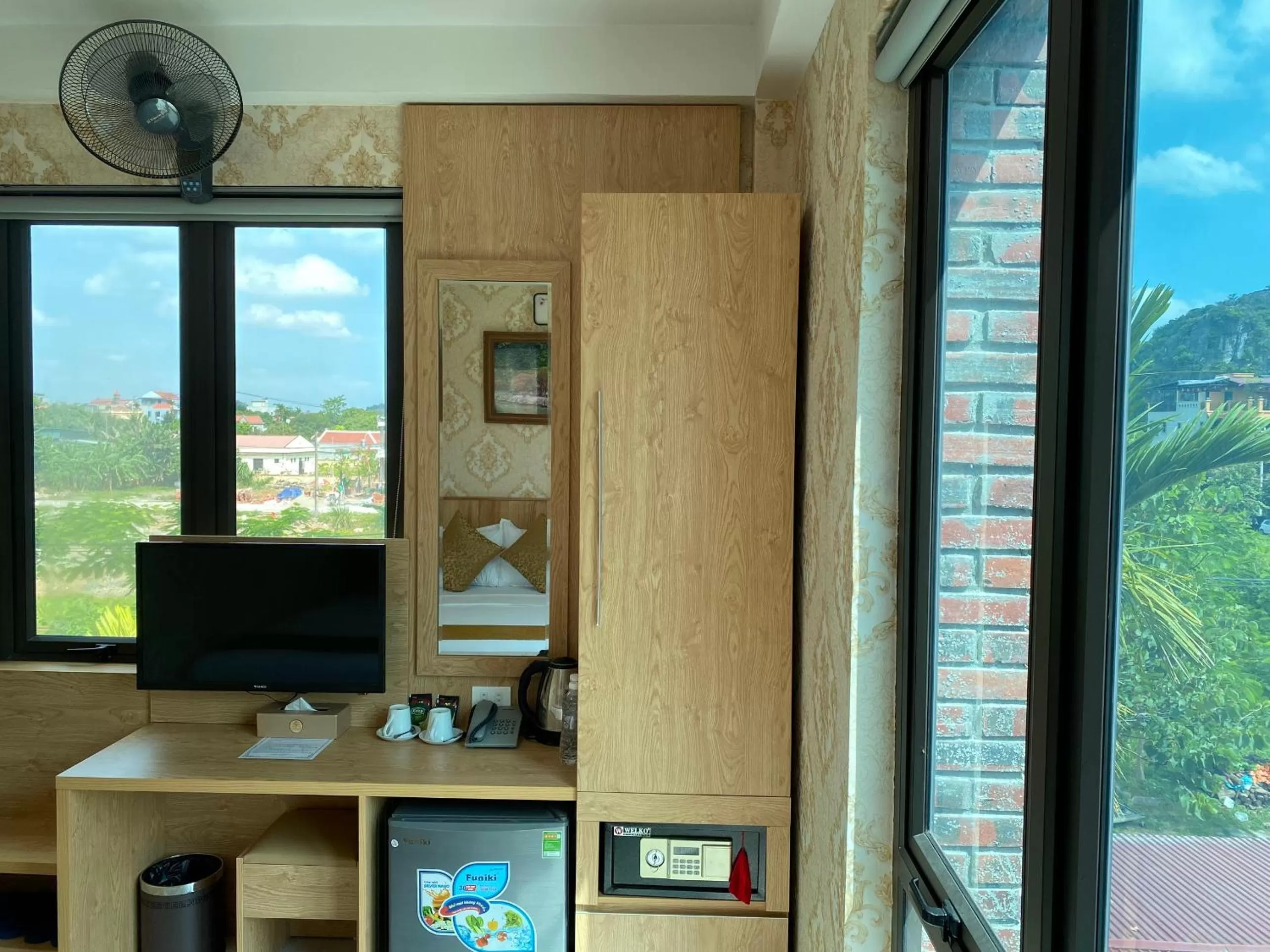 TV and multimedia in Cozynibi Hotel