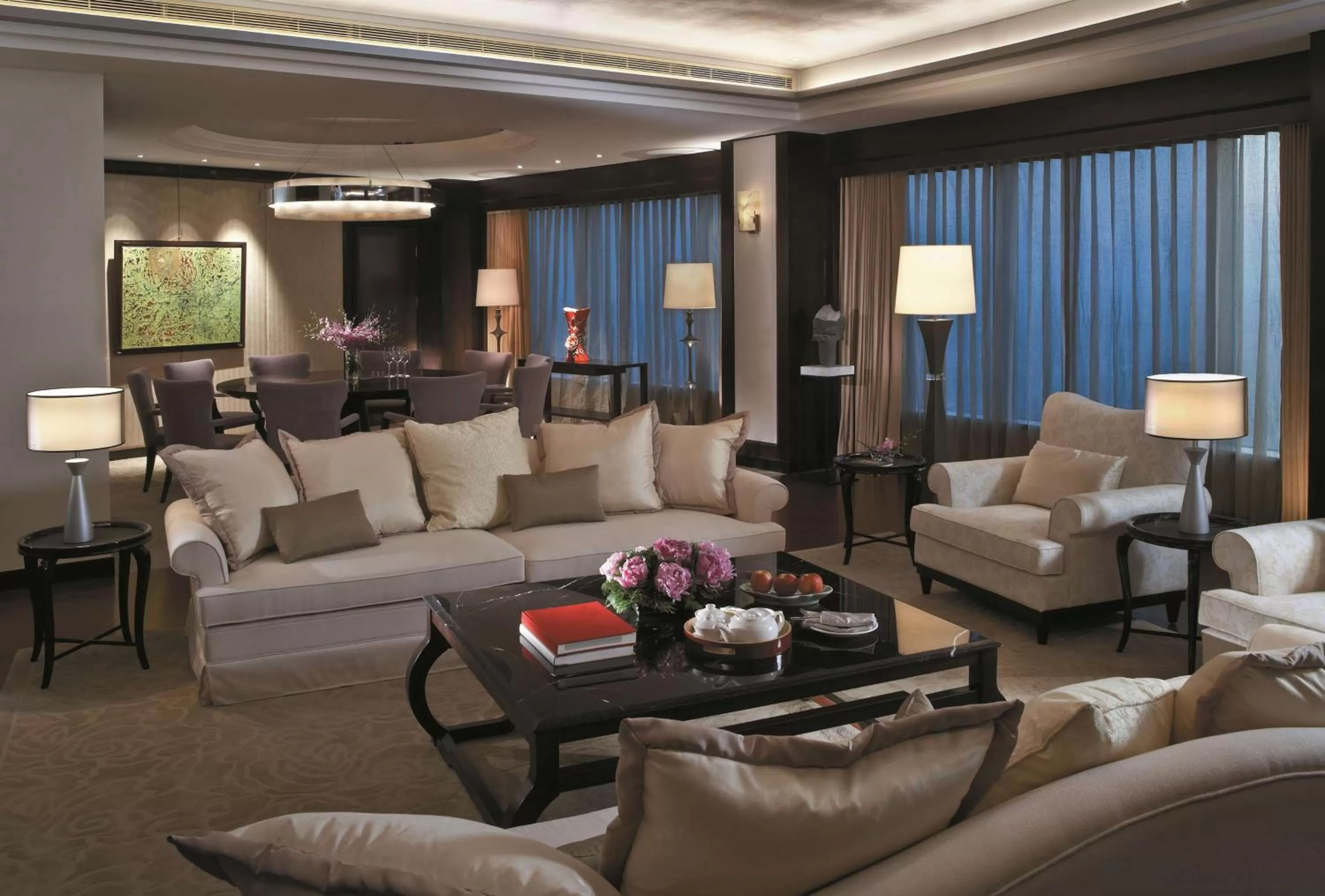 Photo of the whole room in Shangri-La Far Eastern Tainan