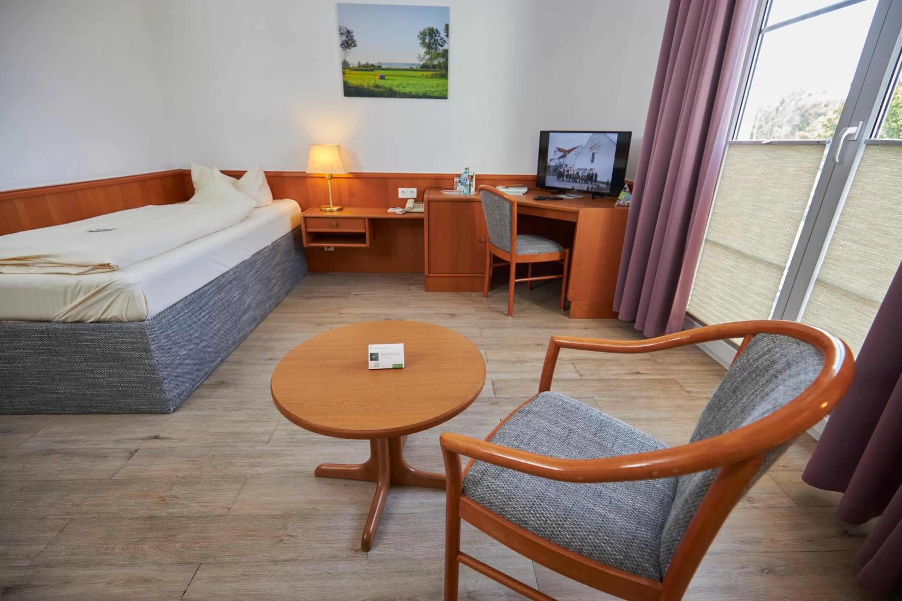 Photo of the whole room, Bed in Flair Hotel Reuner